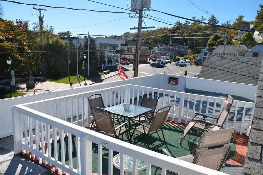 Betty Doon Motor Hotel