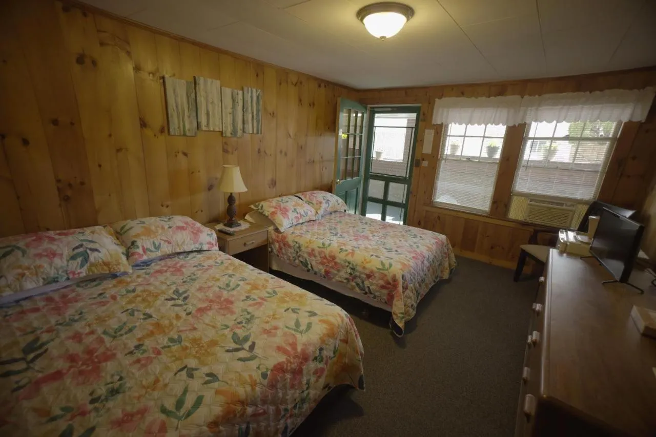 Betty Doon Motor Hotel