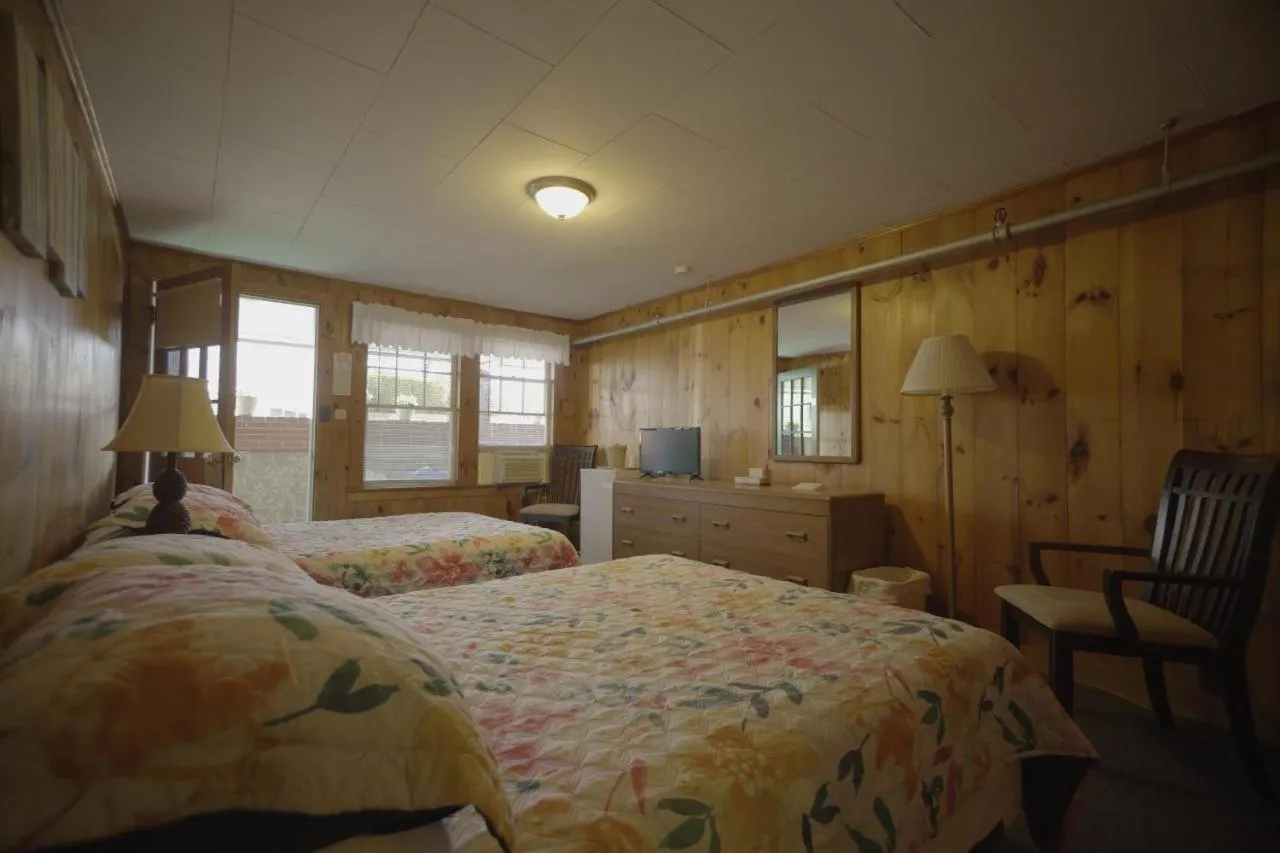 Betty Doon Motor Hotel