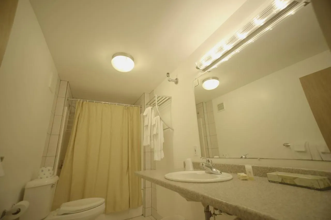 Betty Doon Motor Hotel