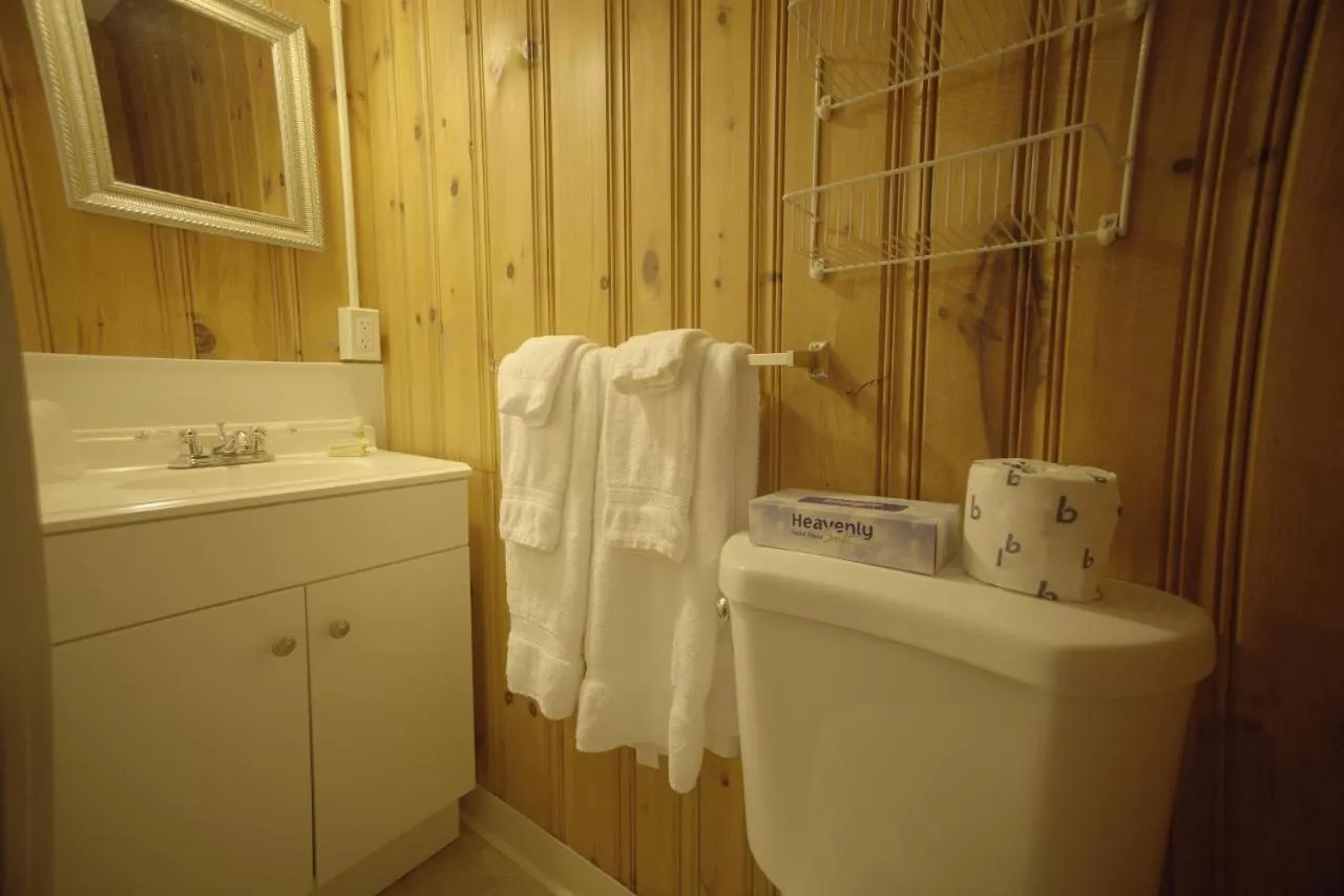 Betty Doon Motor Hotel