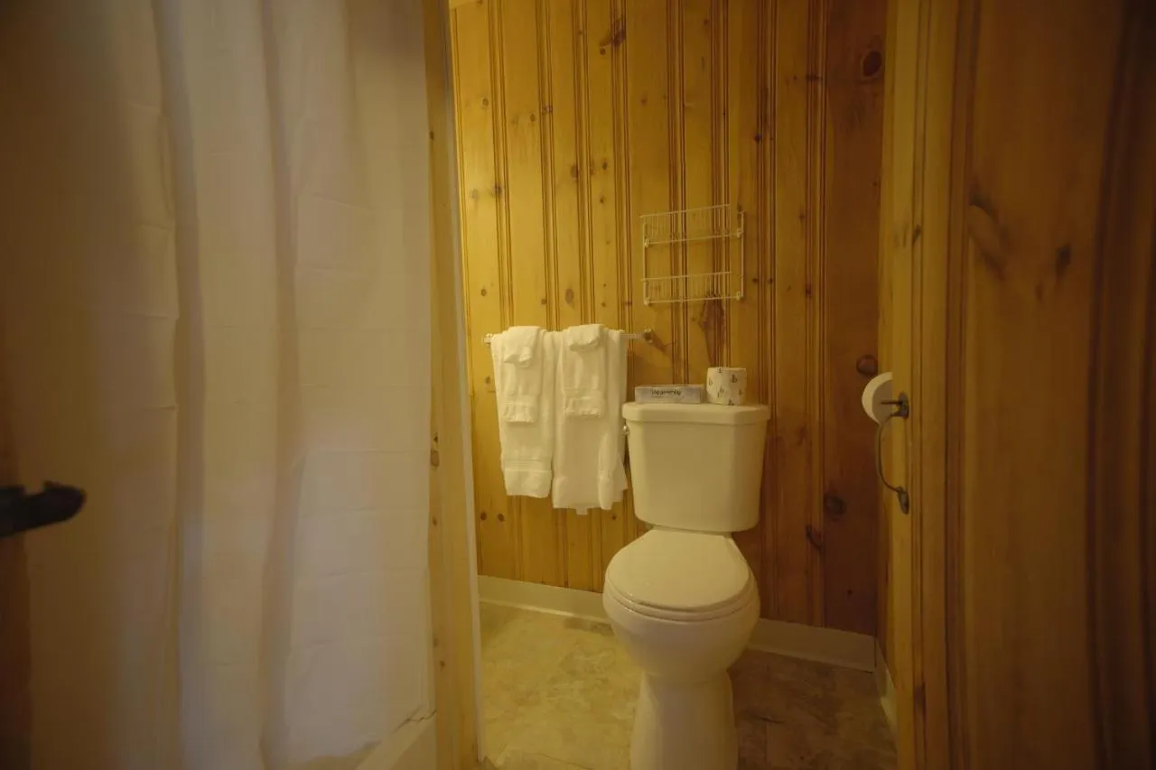 Betty Doon Motor Hotel