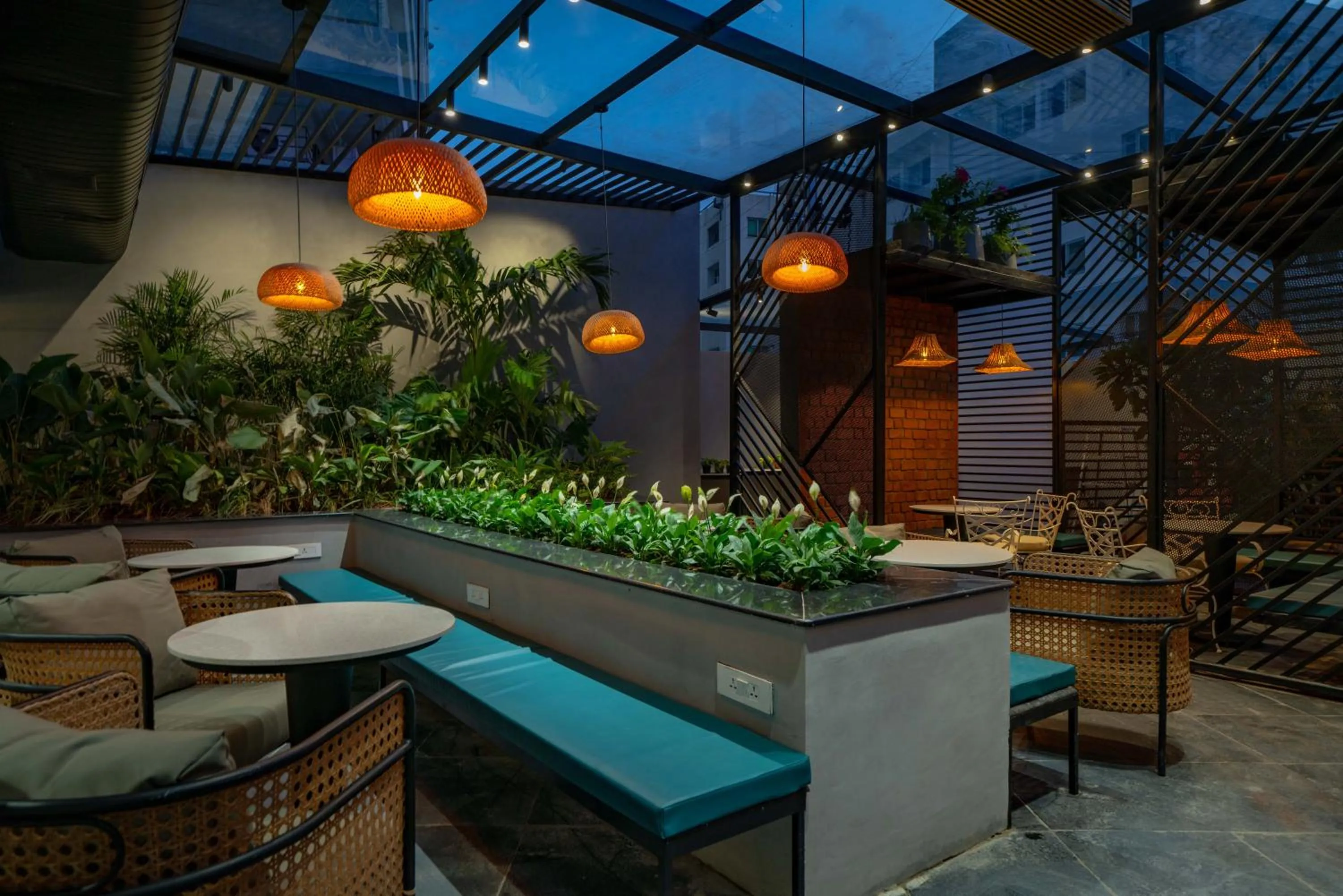 Restaurant/places to eat in Hotel Deccan Serai Grande, Gachibowli, Hyderabad