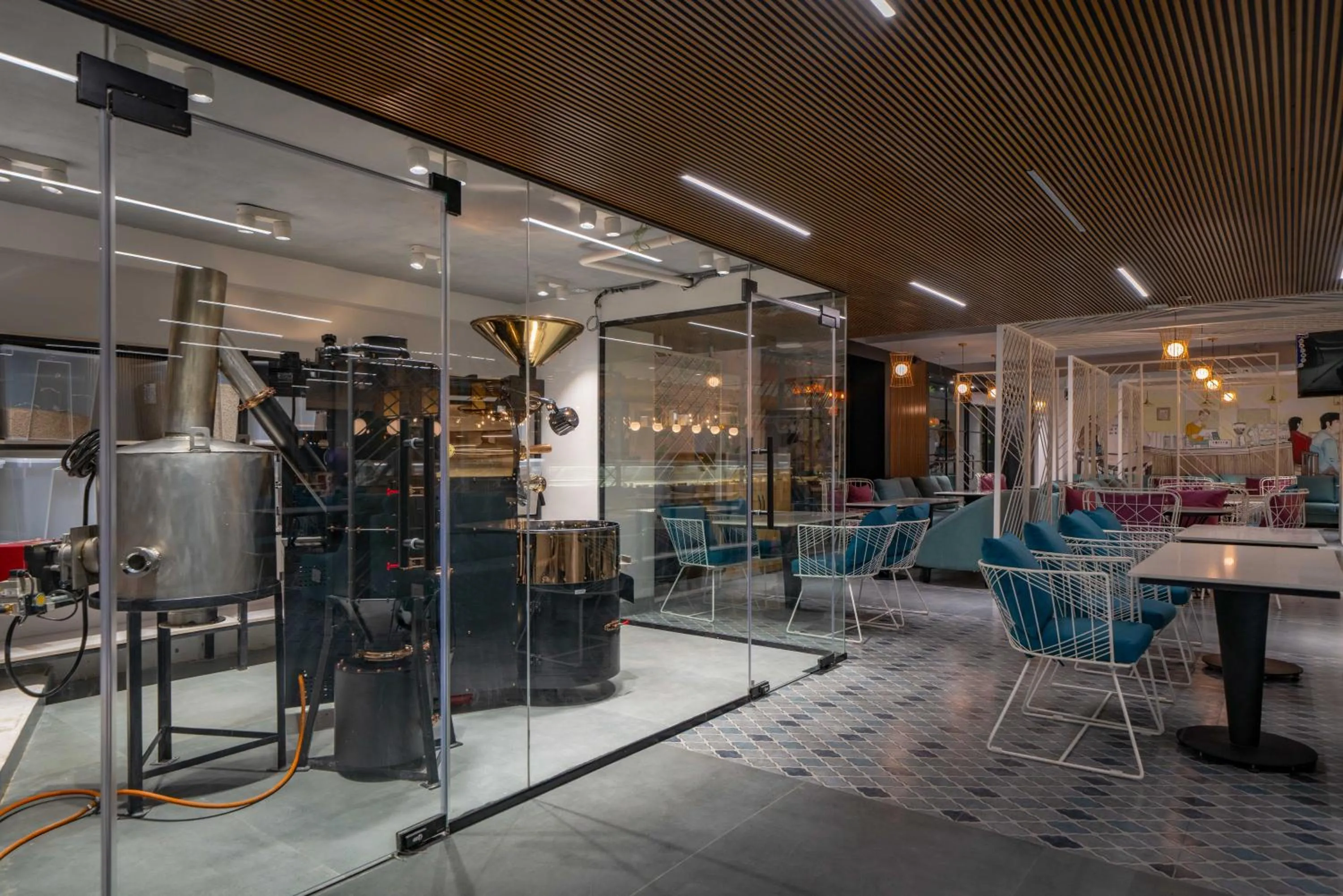 Restaurant/places to eat in Hotel Deccan Serai Grande, Gachibowli, Hyderabad