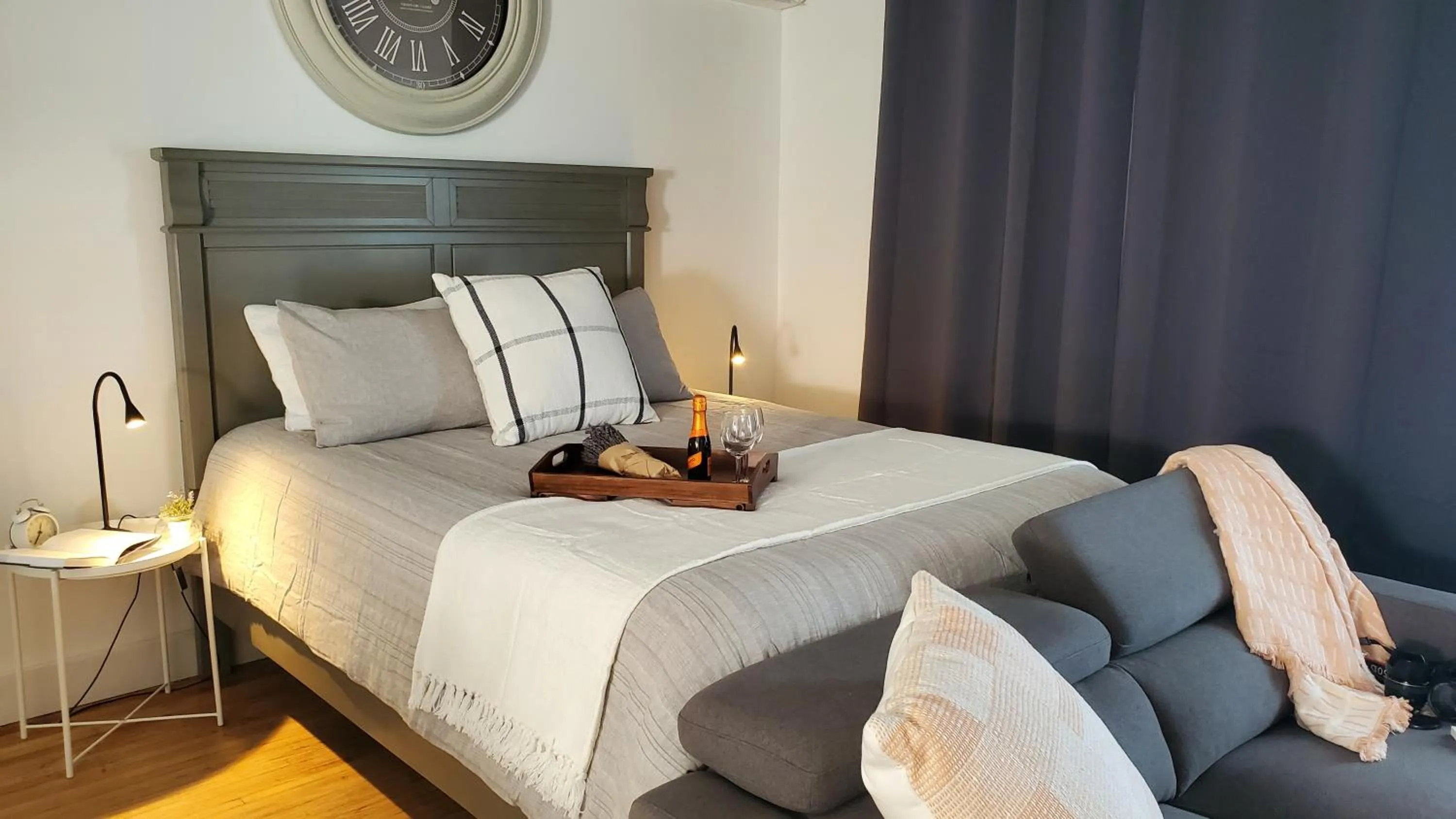 Bed in Casa Cuba in Little Havana, Brickell, Calle 8 and 10 minutes to the Beach FREE PARKING