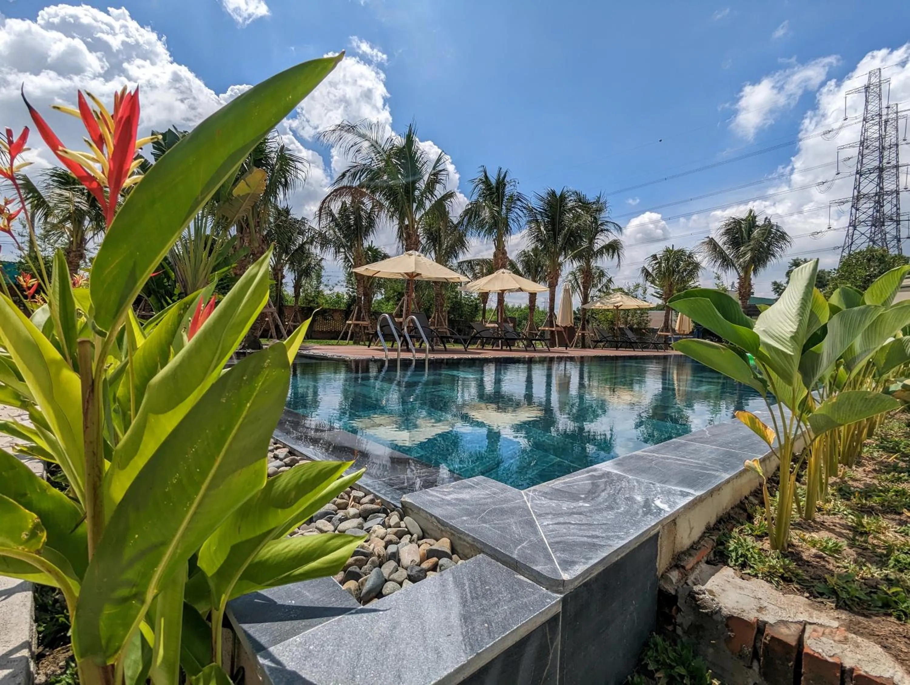 Swimming pool in Minh Hai Resort