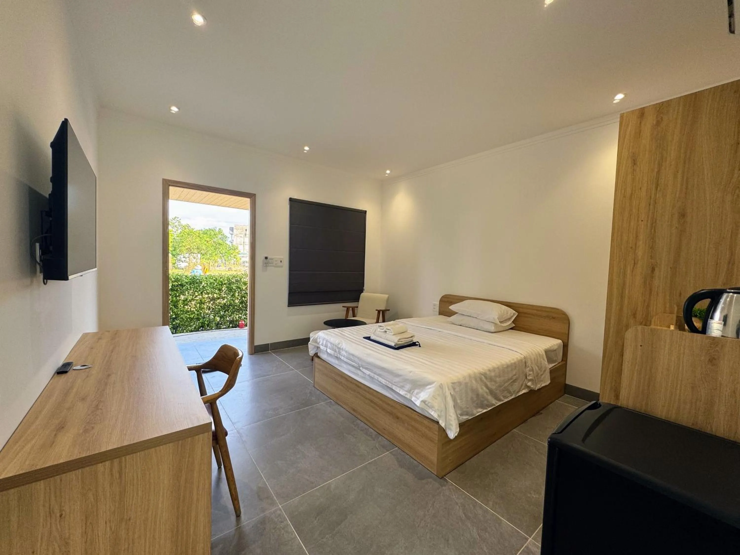 Bedroom, Bed in Minh Hai Resort