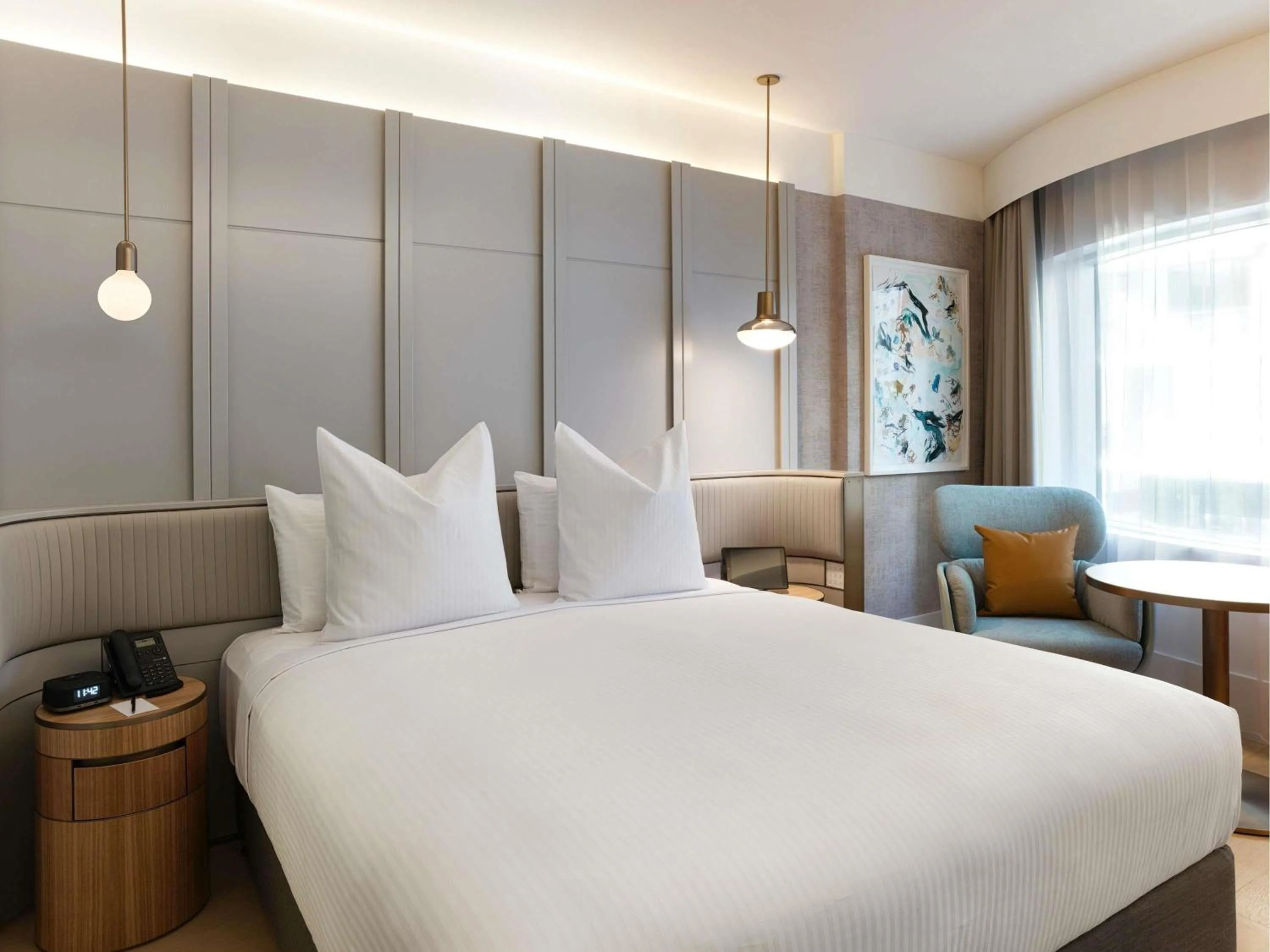 Bedroom, Bed in The Porter House Hotel Sydney - MGallery