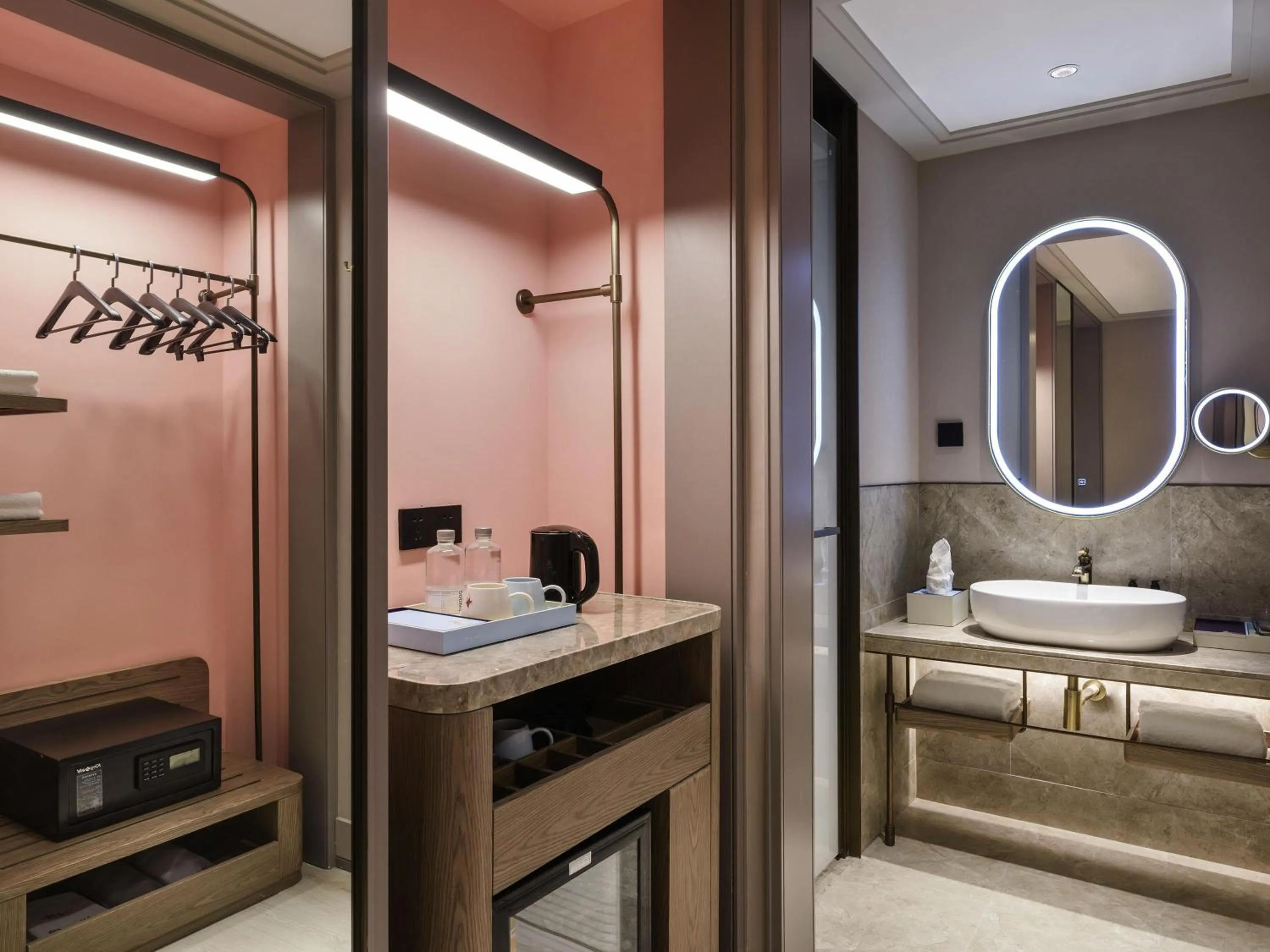 Bedroom in Mercure Shanghai Jinqiao