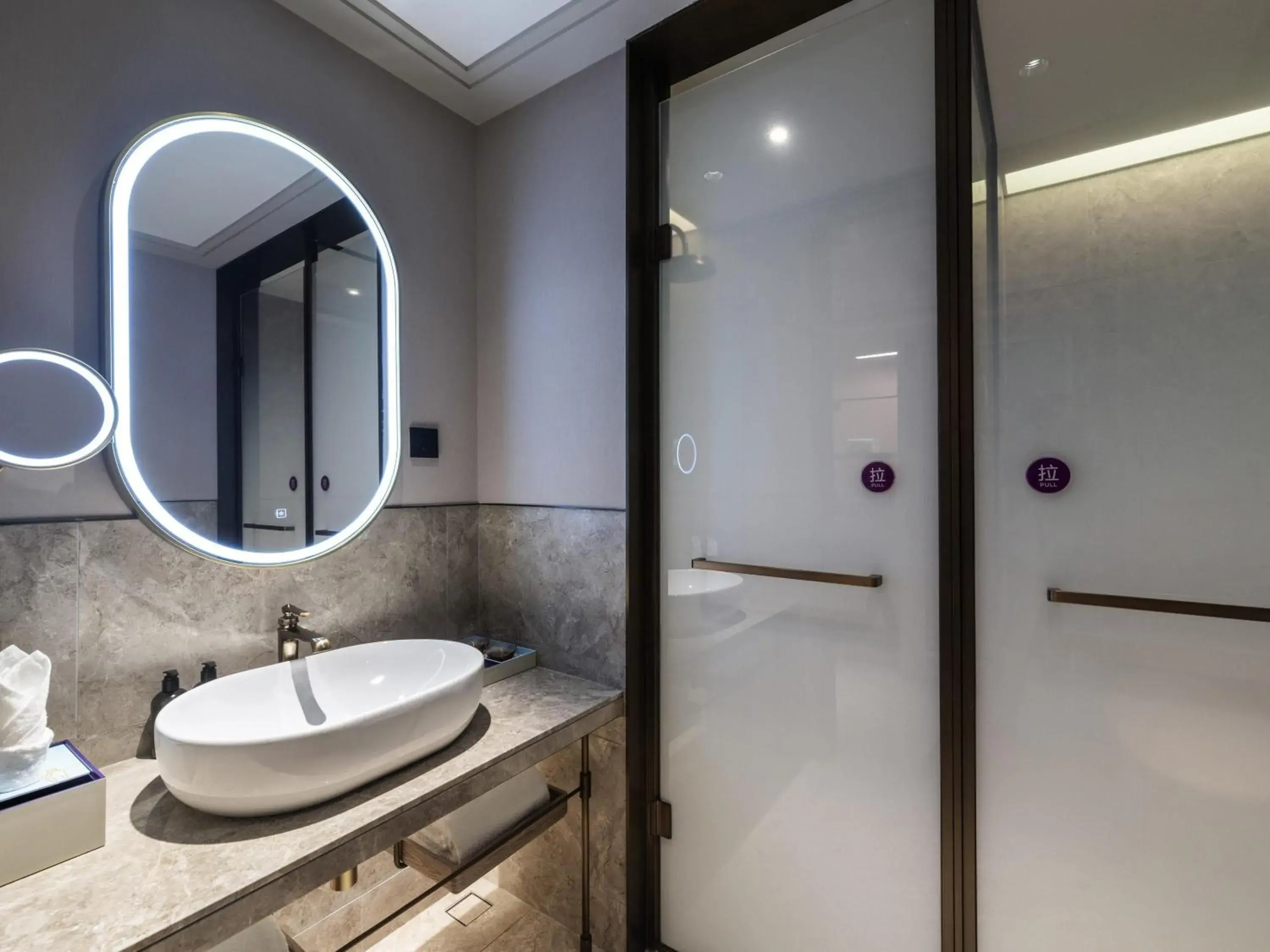 Superior Queen Room in Mercure Shanghai Jinqiao Superior Queen Room in Mercure Shanghai Jinqiao