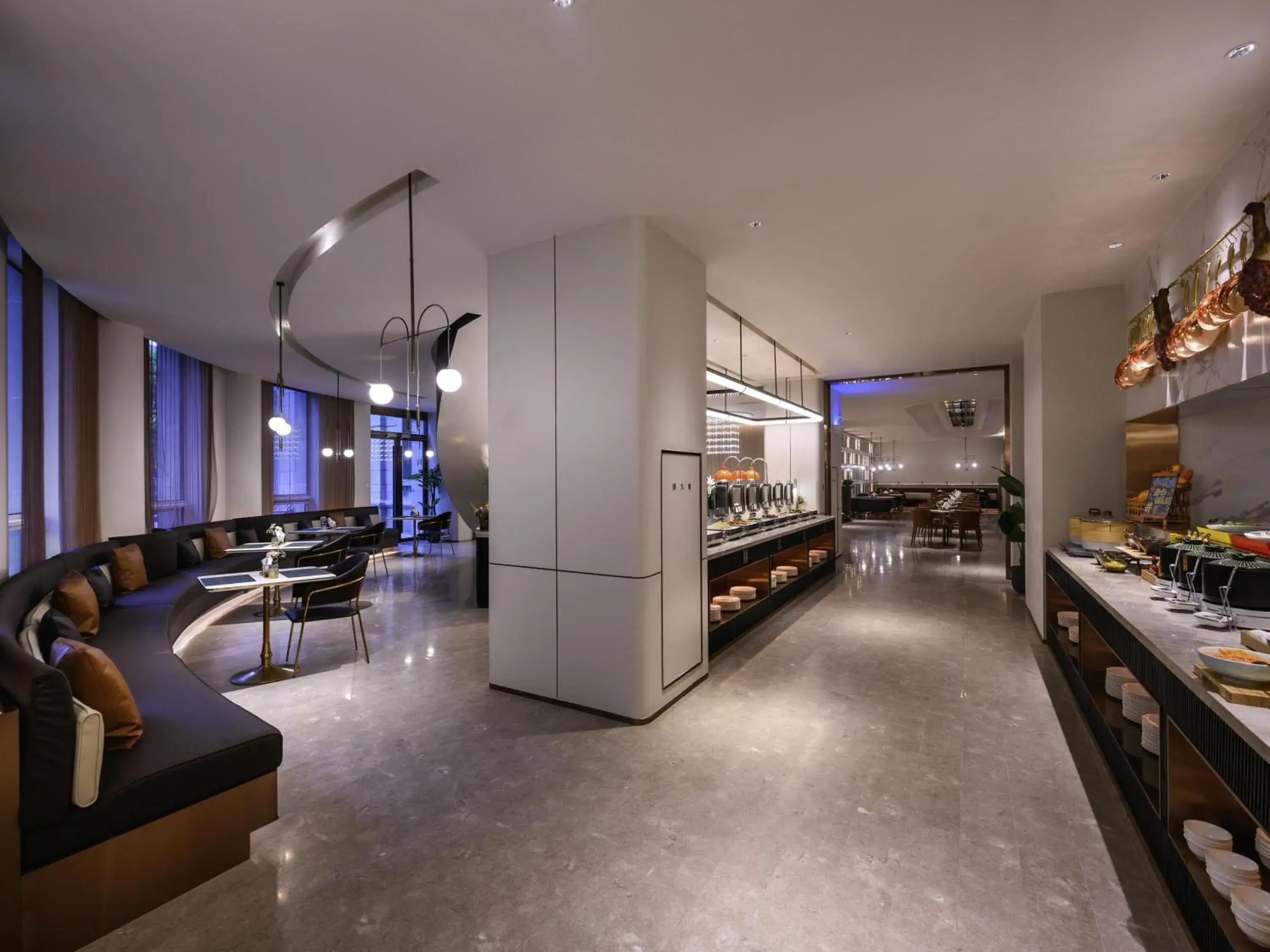 Restaurant/places to eat in Mercure Shanghai Jinqiao Restaurant/places to eat in Mercure Shanghai Jinqiao