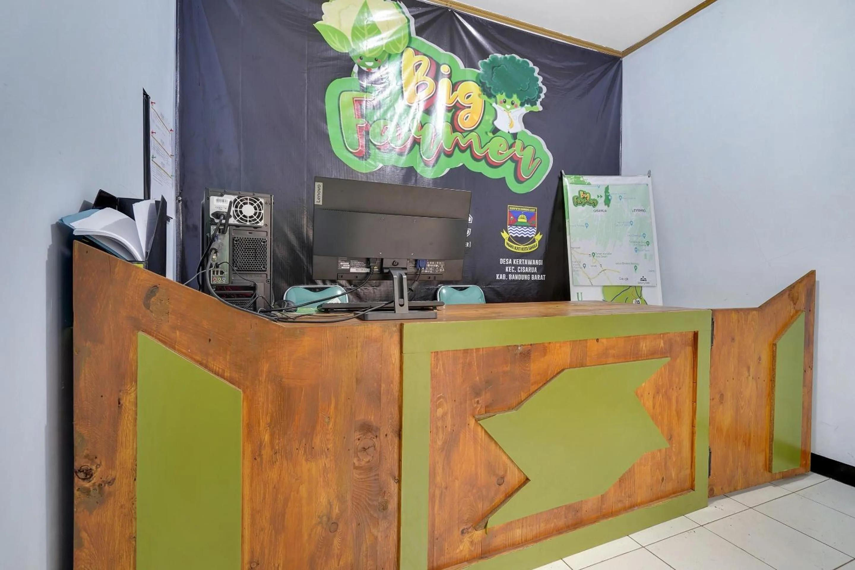 Lobby or reception in OYO Homes 91156 Eco Tourism Big Farmer Desa Kertawangi Syariah