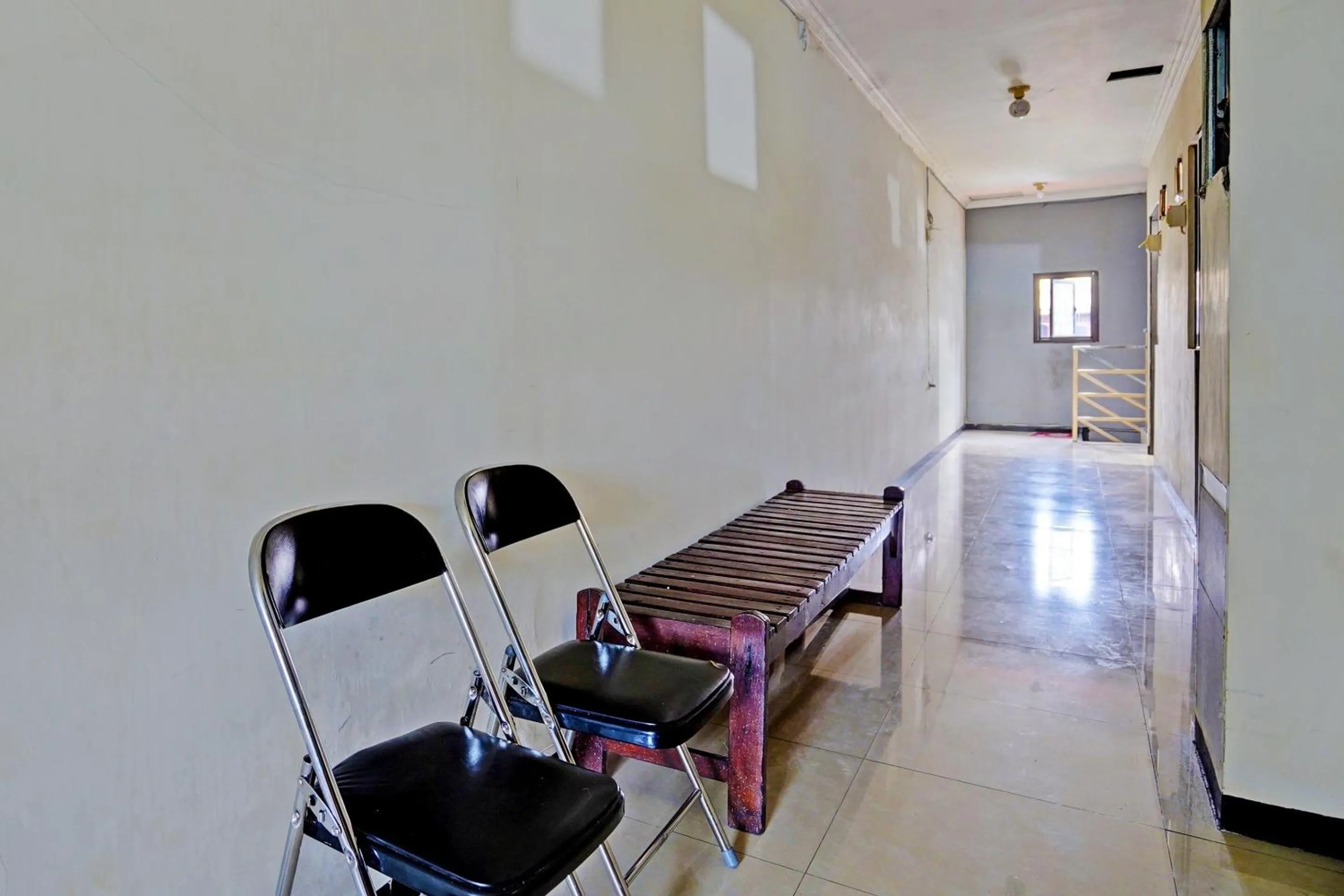 Lobby or reception in OYO 91126 Kertajaya Residence Surabaya