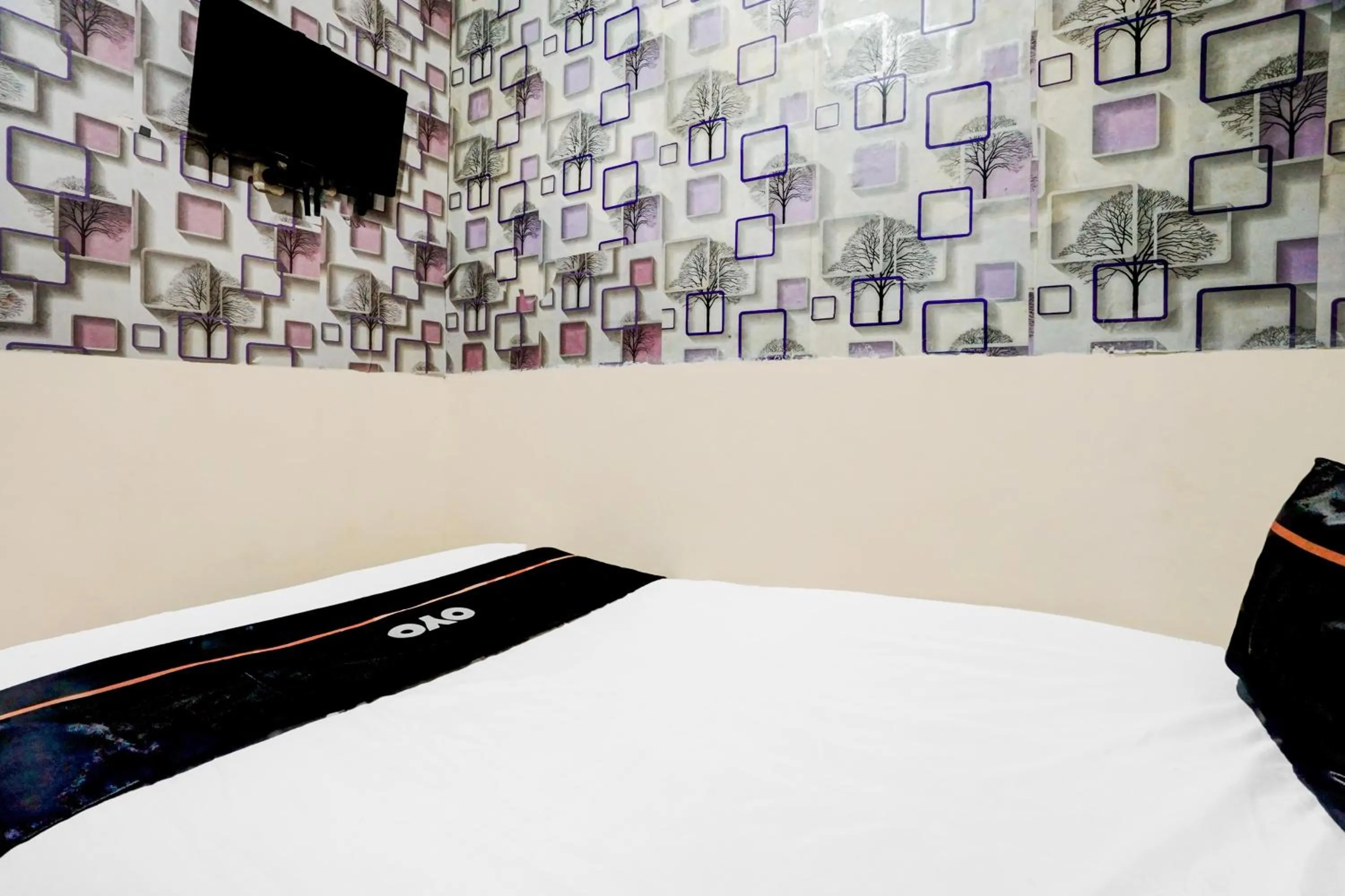 Bedroom, Bed in Hotel O Surabaya near Universitas Airlangga formerly Kertajaya Residence Surabaya