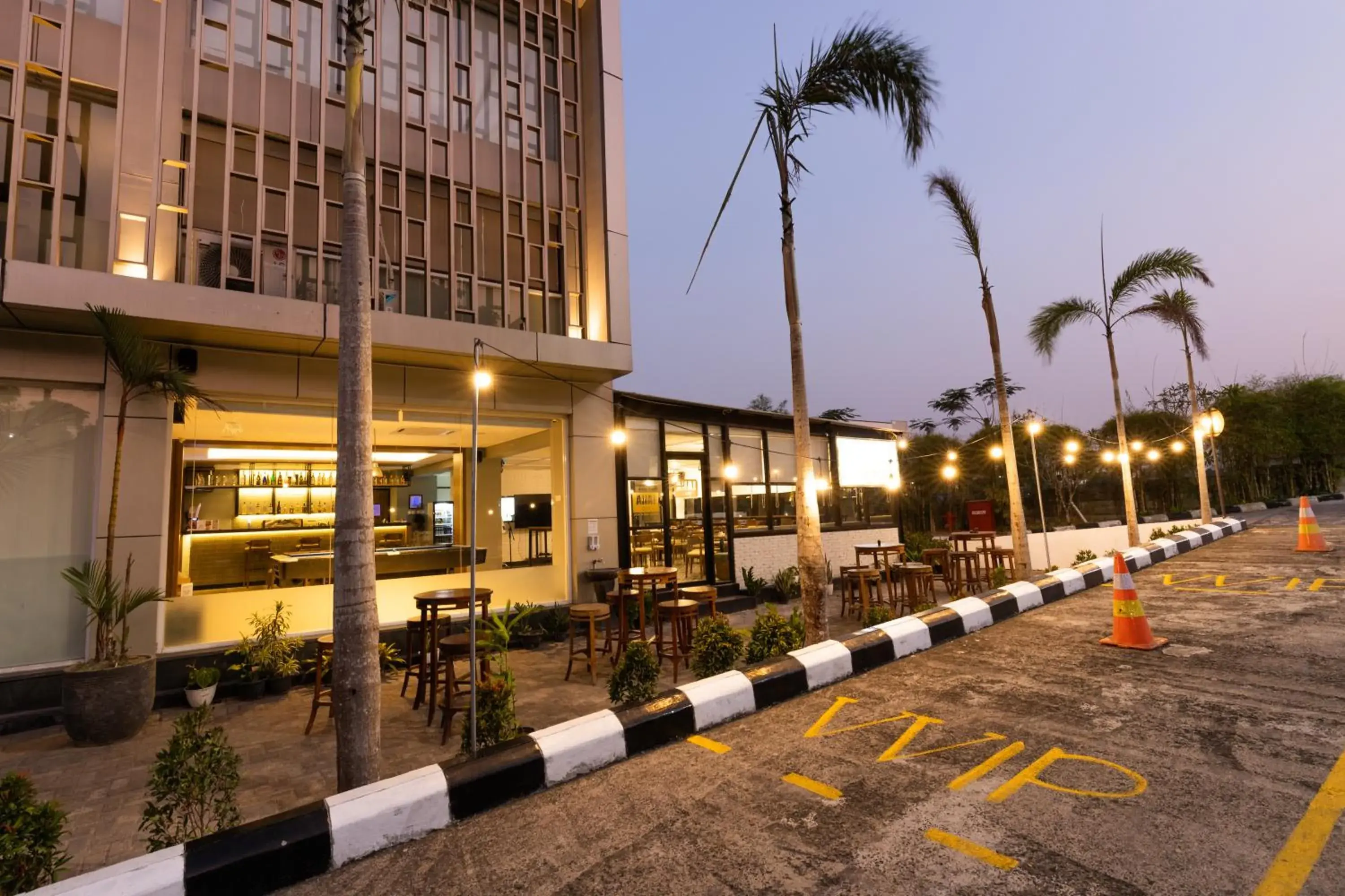 Property building in Next Hotel Yogyakarta Property building in Next Hotel Yogyakarta