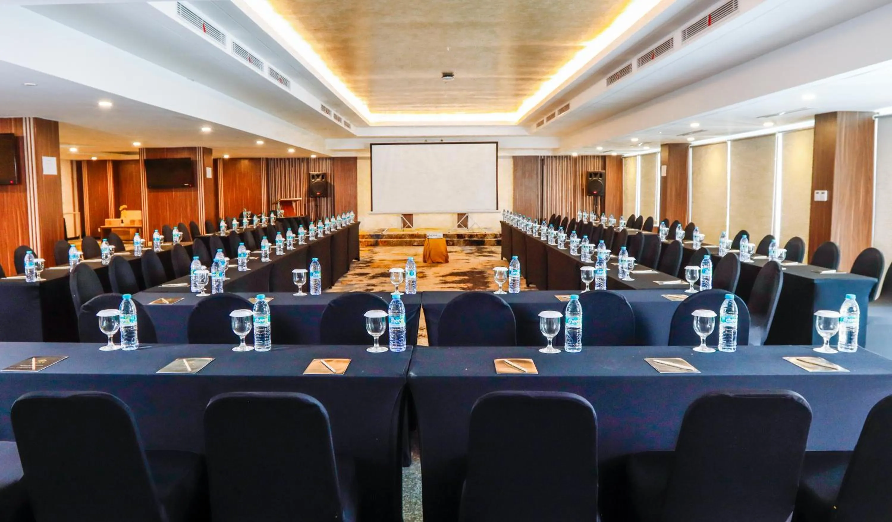 Meeting/conference room in Next Hotel Yogyakarta