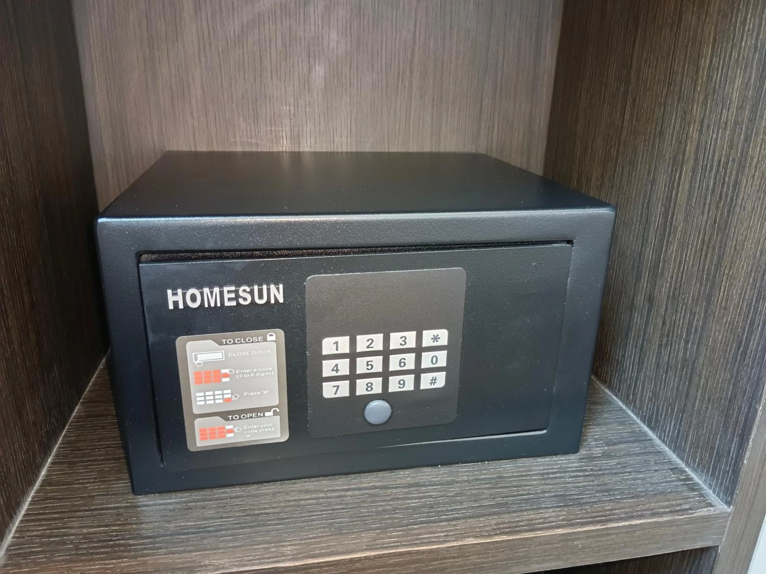 microwave in VIVA LA VIDA HOTEL