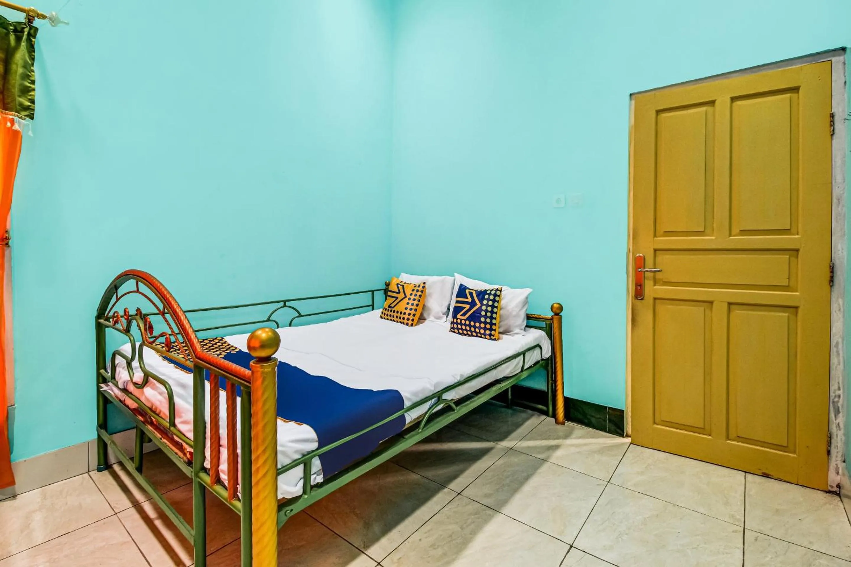 Bedroom, Bed in Hotel O Desa Wisata Bangunharja