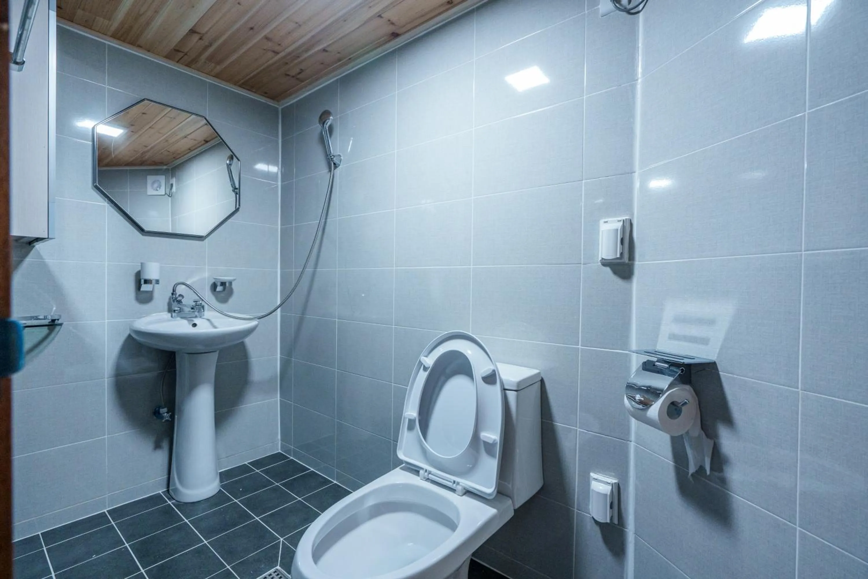 Aega Hanok Guesthouse