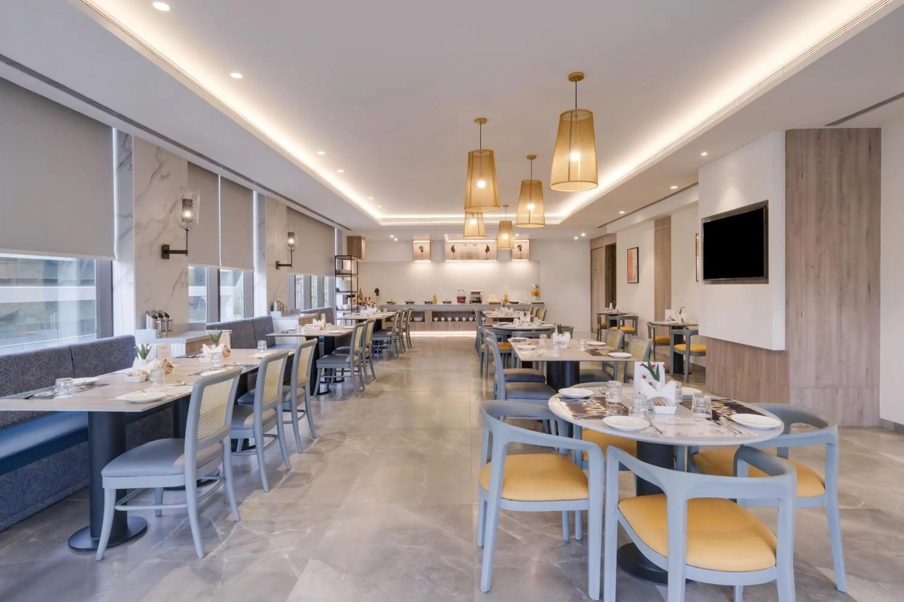 Restaurant/places to eat in 7 Apple Hotel Mahape, Navi Mumbai