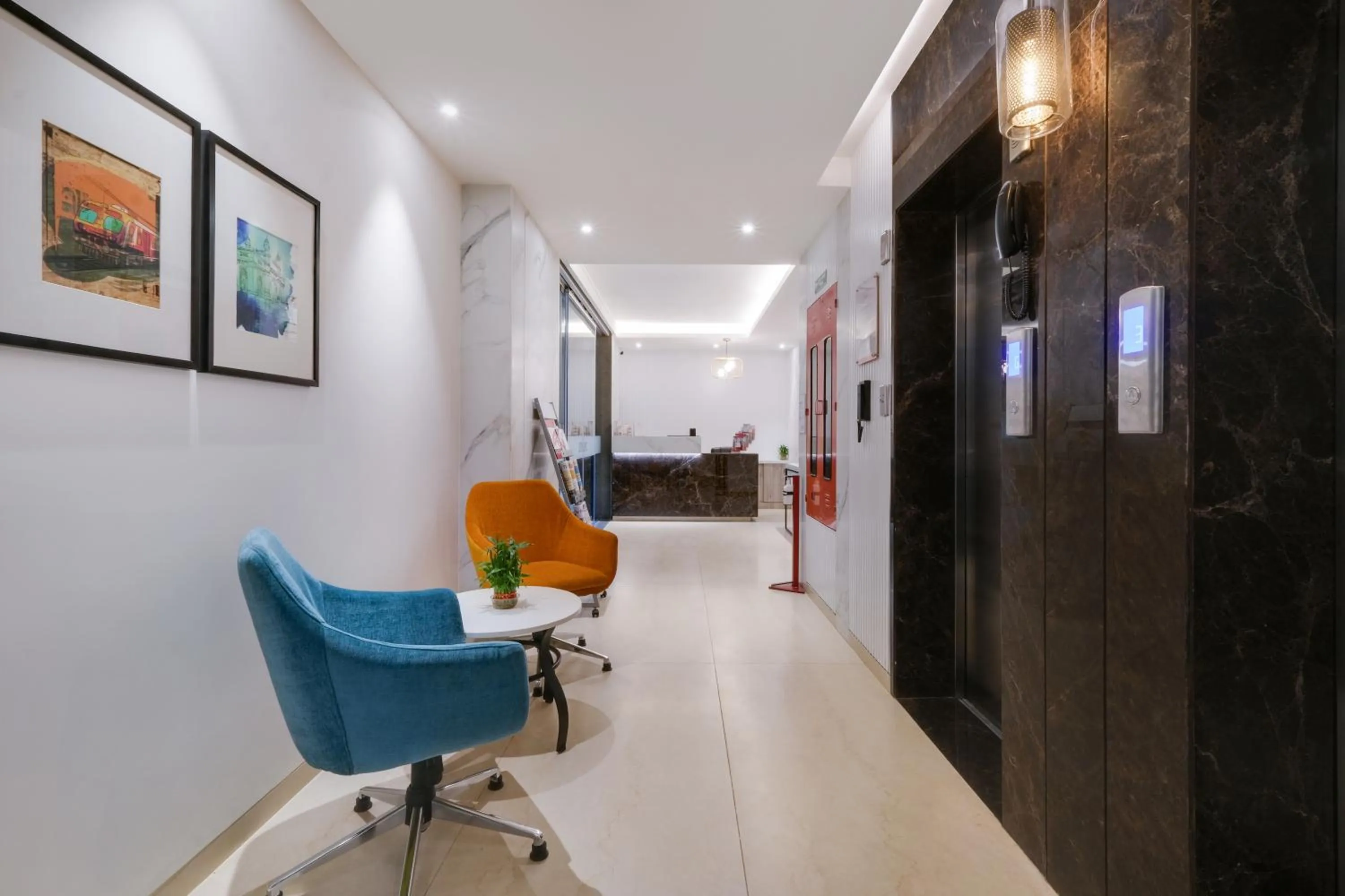 Lobby or reception in 7 Apple Hotel Mahape, Navi Mumbai