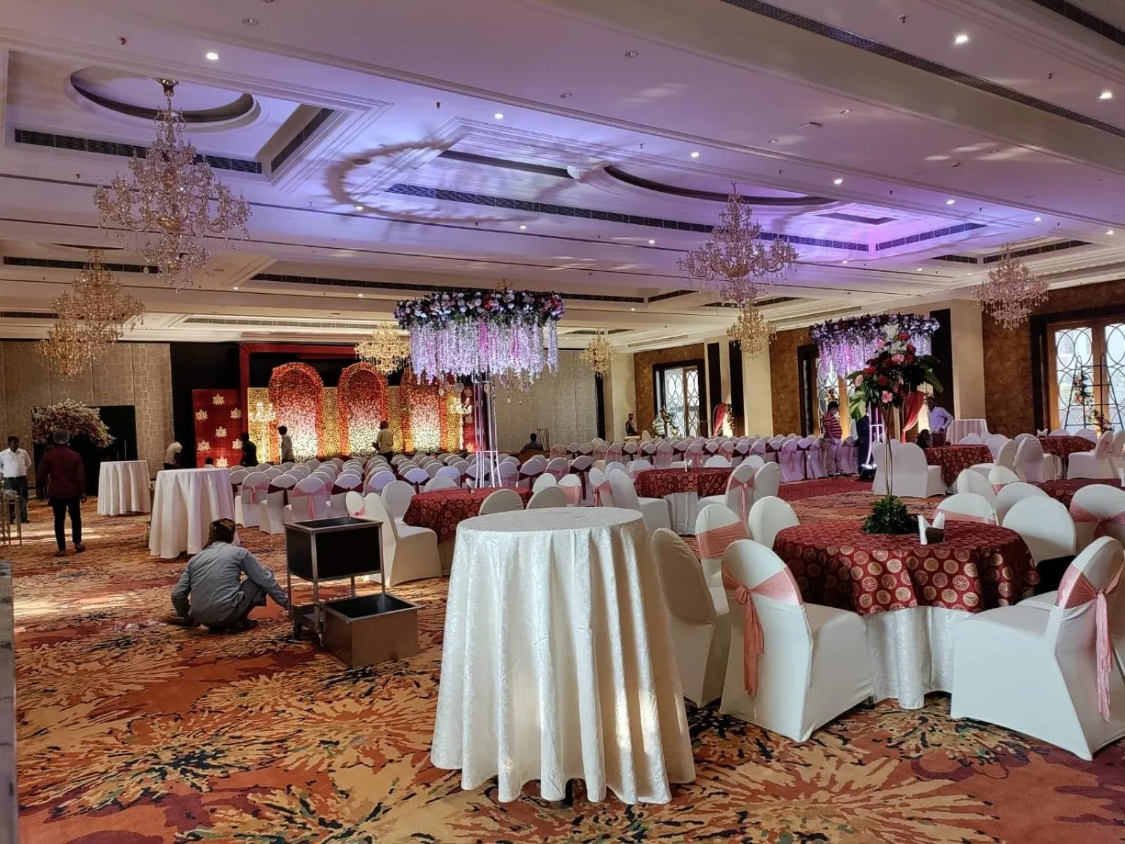 Banquet/Function facilities in Damson Plum