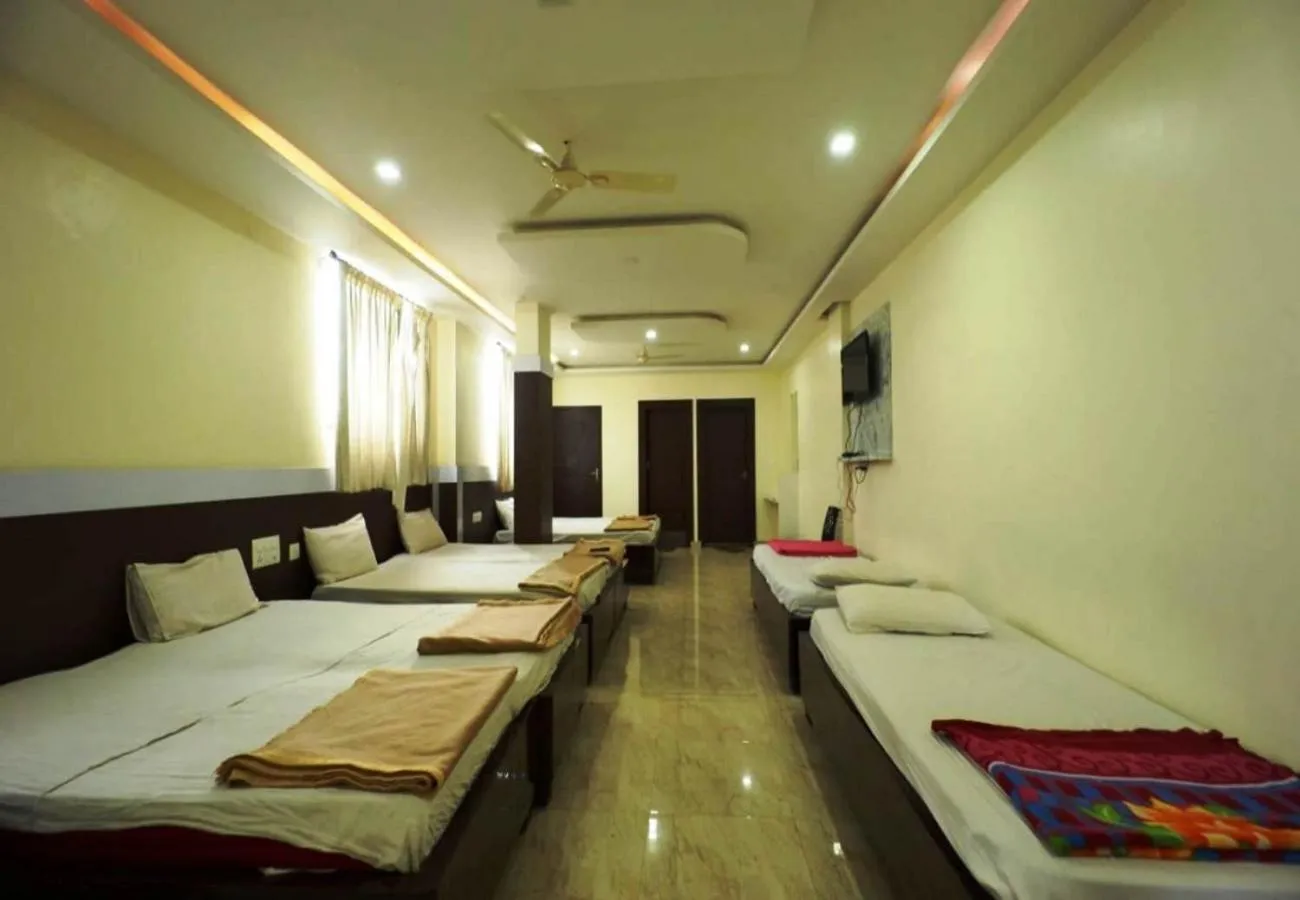 Other, Bed in Silver Suite