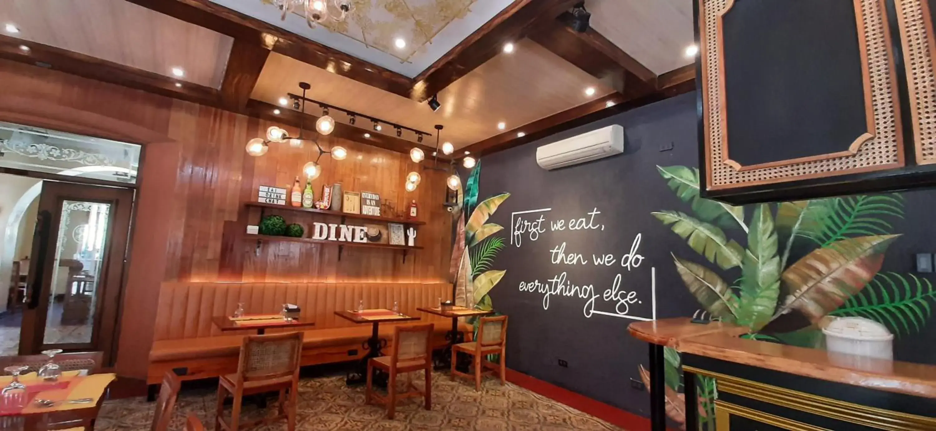 Restaurant/places to eat in Hotel Salcedo De Vigan Restaurant/places to eat in Hotel Salcedo De Vigan