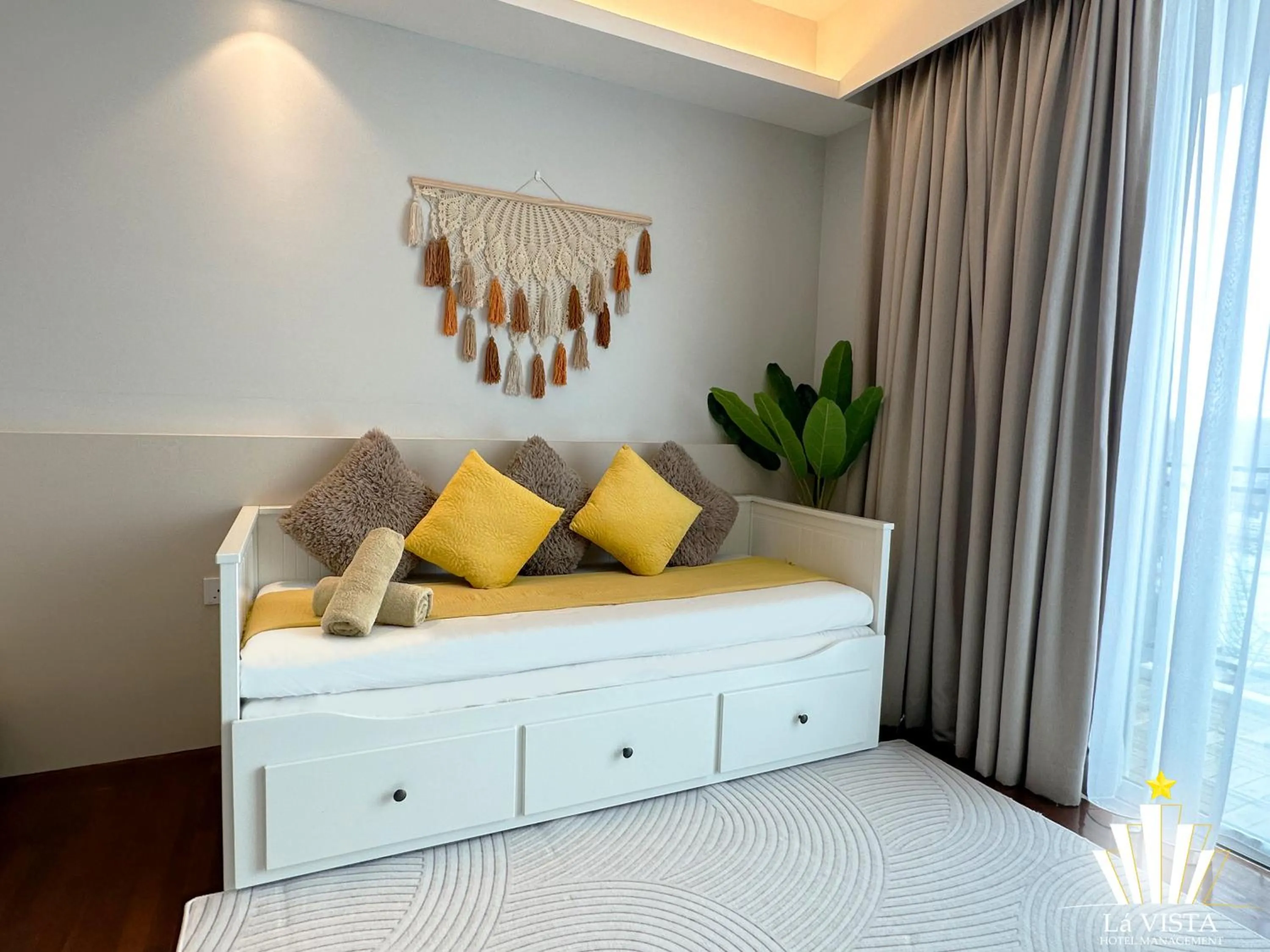Bedroom, Bed in The Shore Hotel & Residences By Lá VISTA