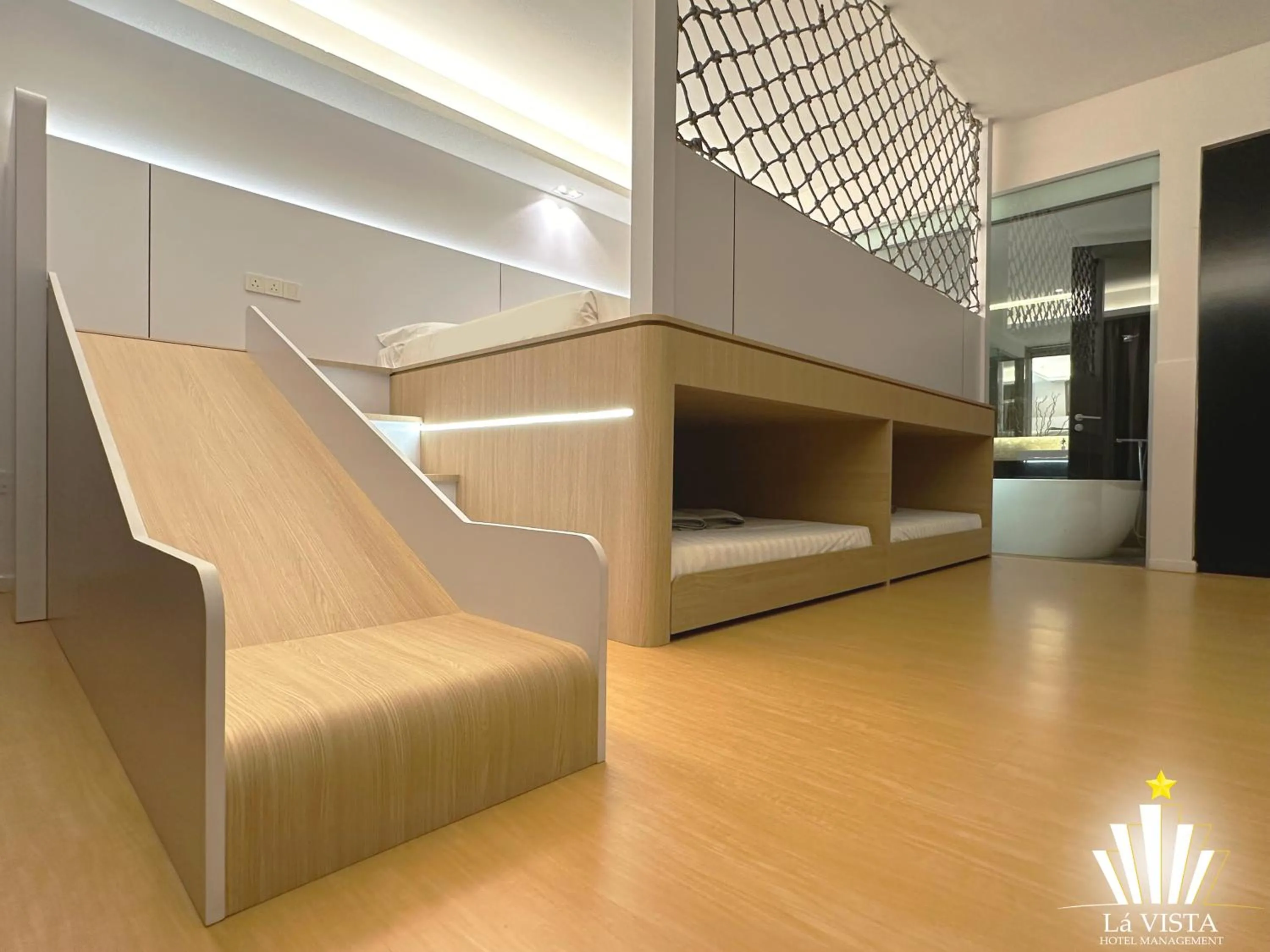 Bed in The Shore Hotel & Residences By Lá VISTA
