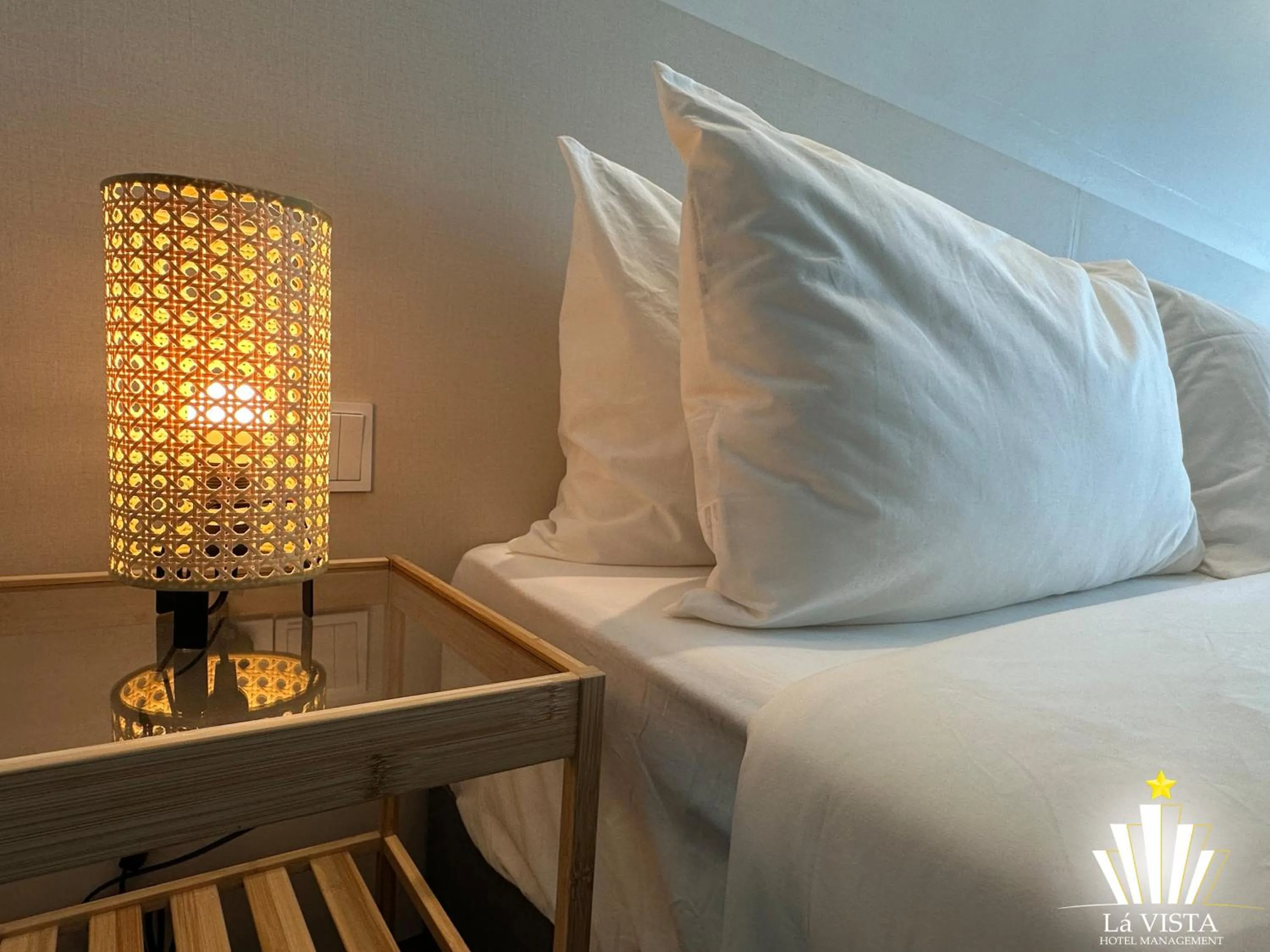 Bedroom, Bed in The Shore Hotel & Residences By Lá VISTA