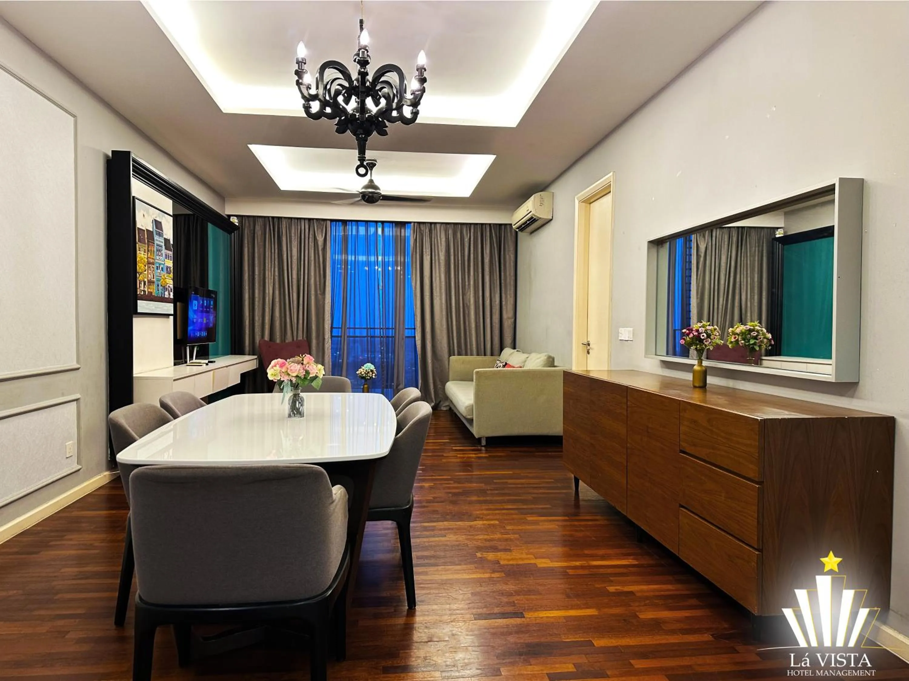 Dining area in The Shore Hotel & Residences By Lá VISTA