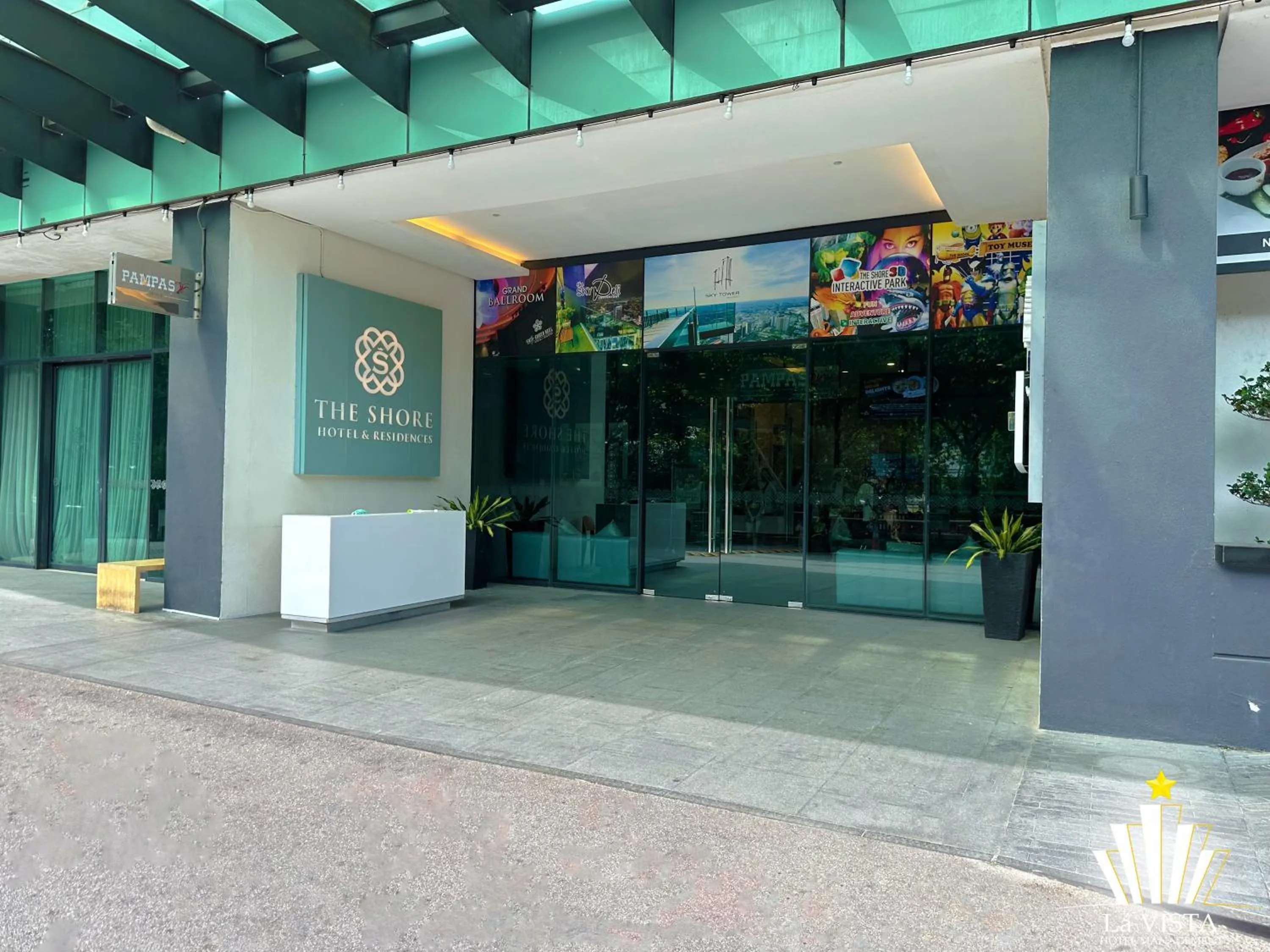 Property building in The Shore Hotel & Residences By Lá VISTA