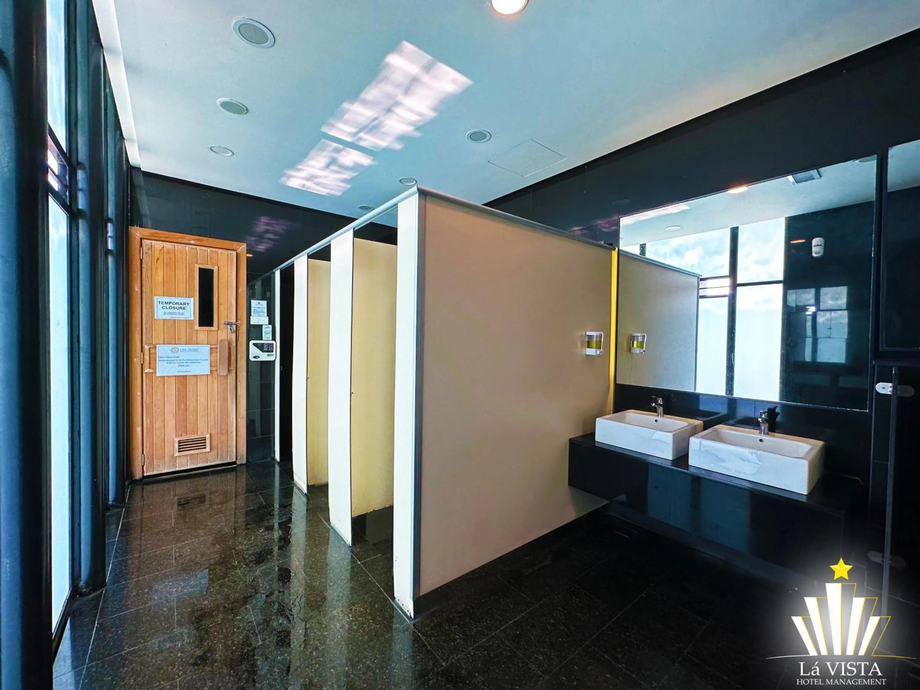 Sauna, Bed in The Shore Hotel & Residences By Lá VISTA
