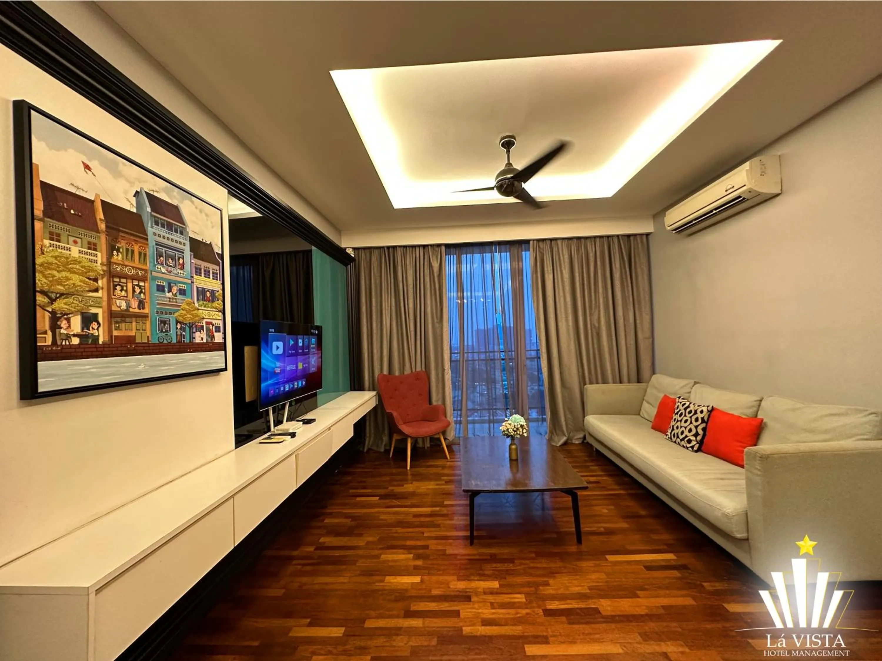 Communal lounge/ TV room in The Shore Hotel & Residences By Lá VISTA
