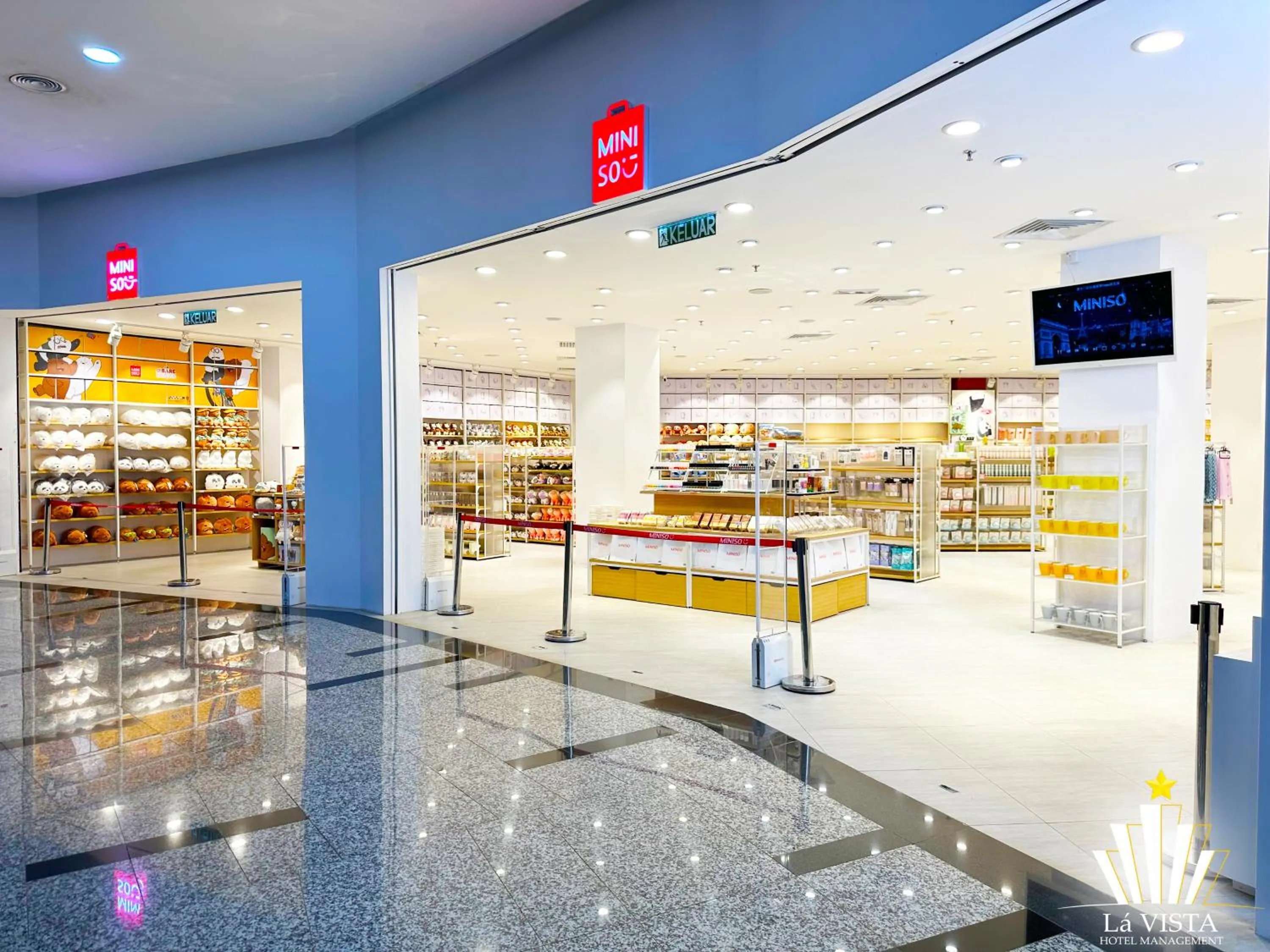 On-site shops in The Shore Hotel & Residences By Lá VISTA