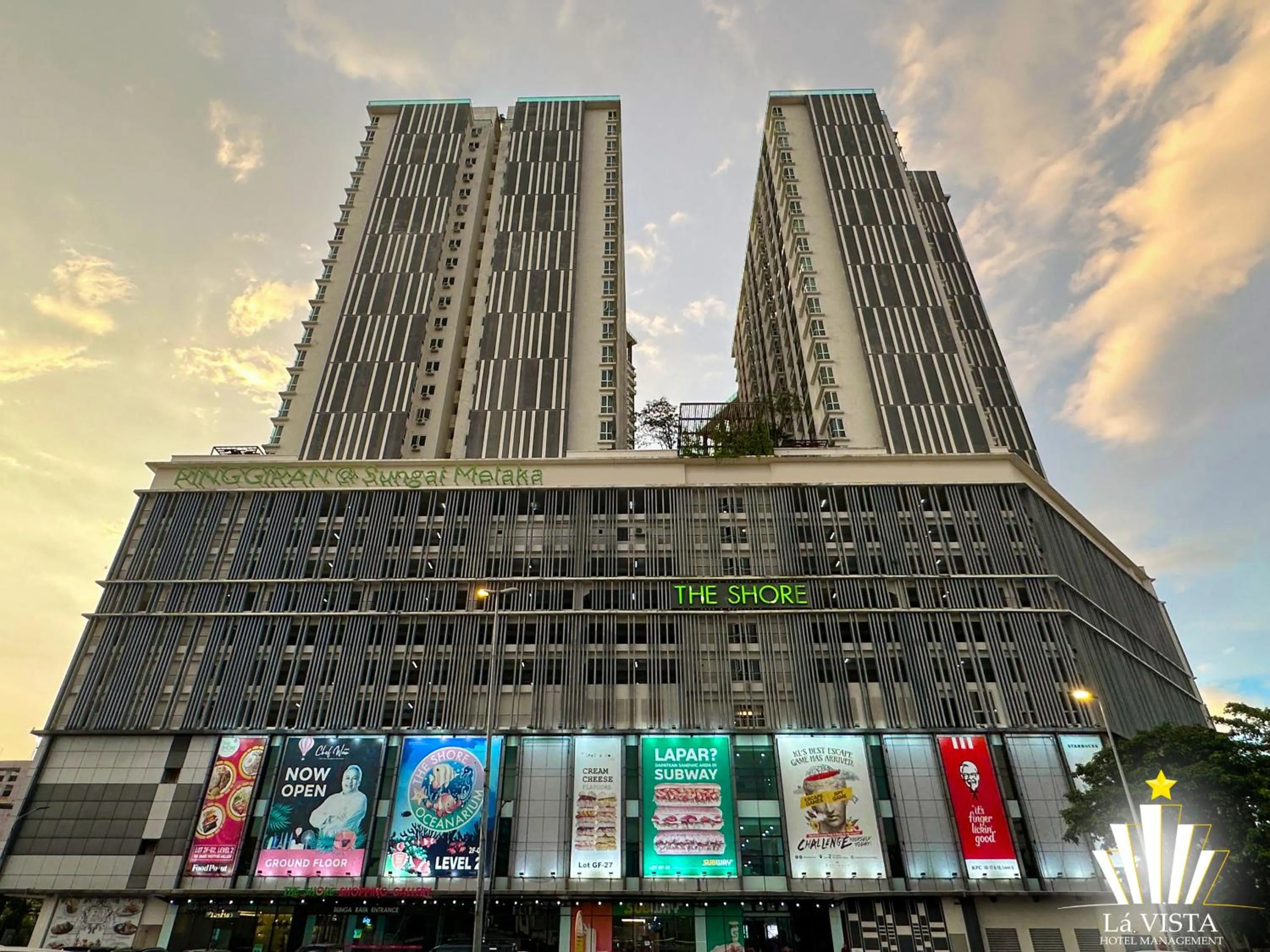 Property building in The Shore Hotel & Residences By Lá VISTA