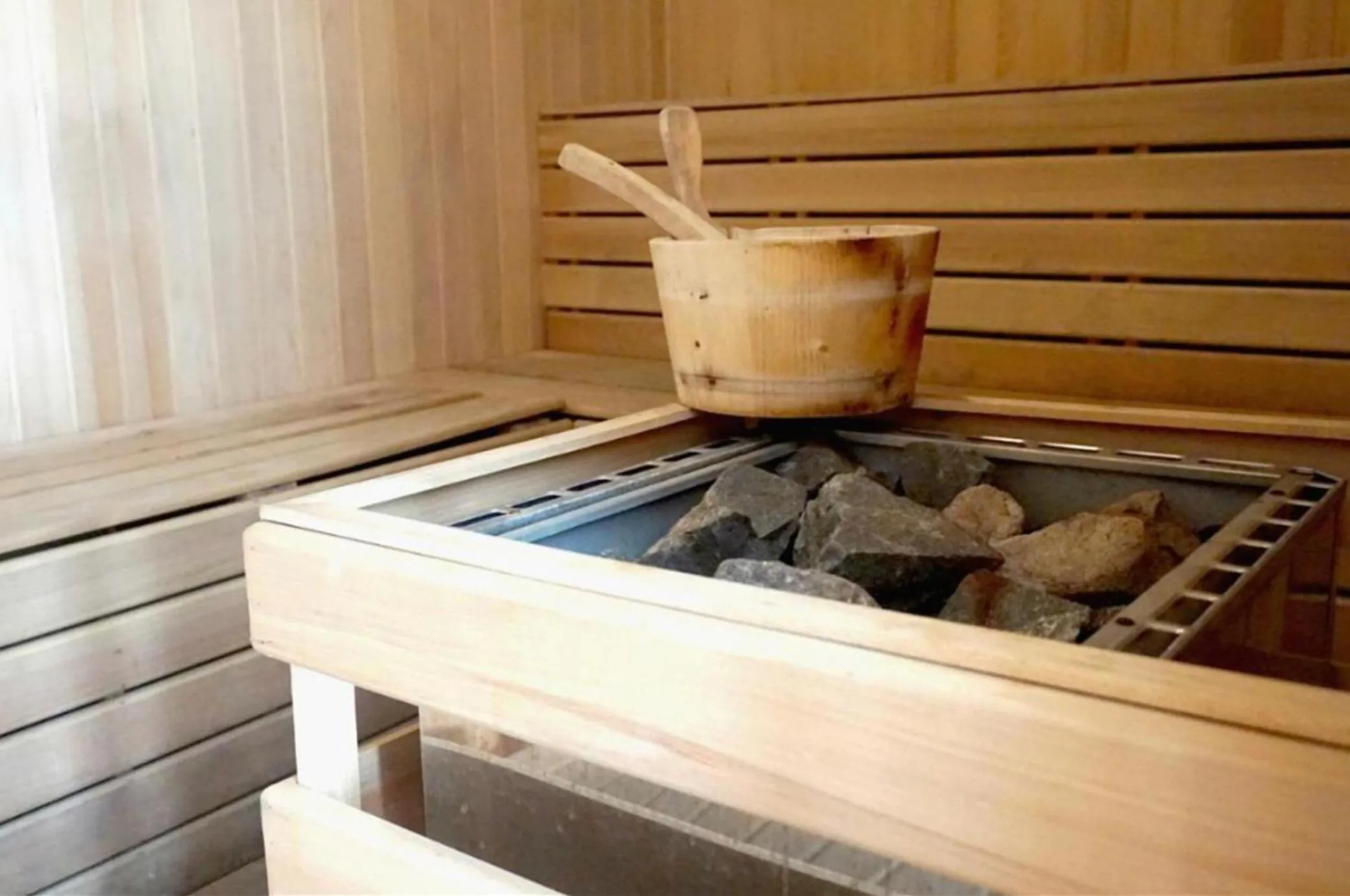 Sauna in The Shore Hotel & Residences By Lá VISTA