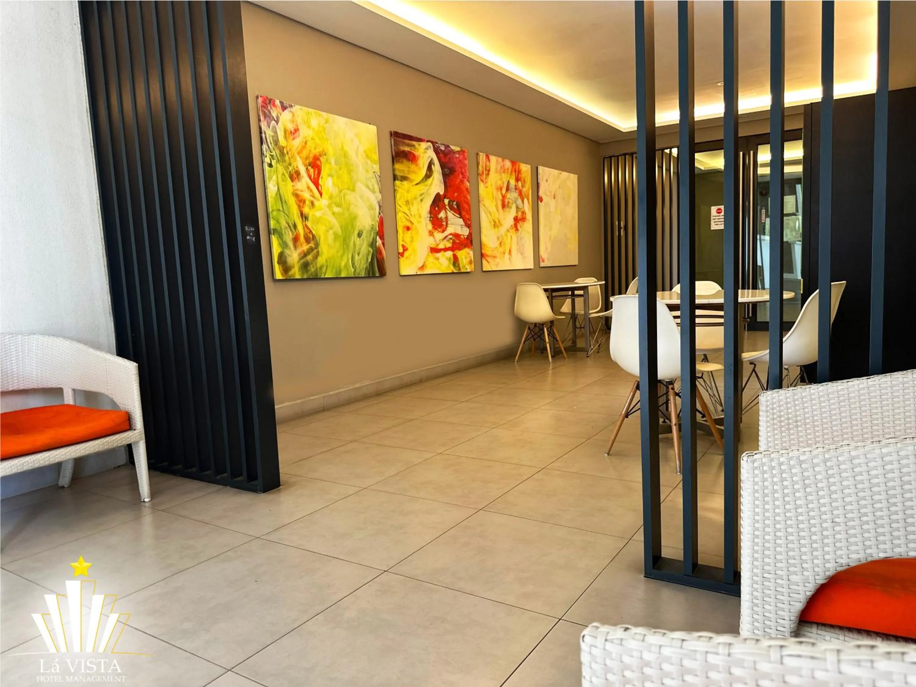 Seating area in The Shore Hotel & Residences By Lá VISTA