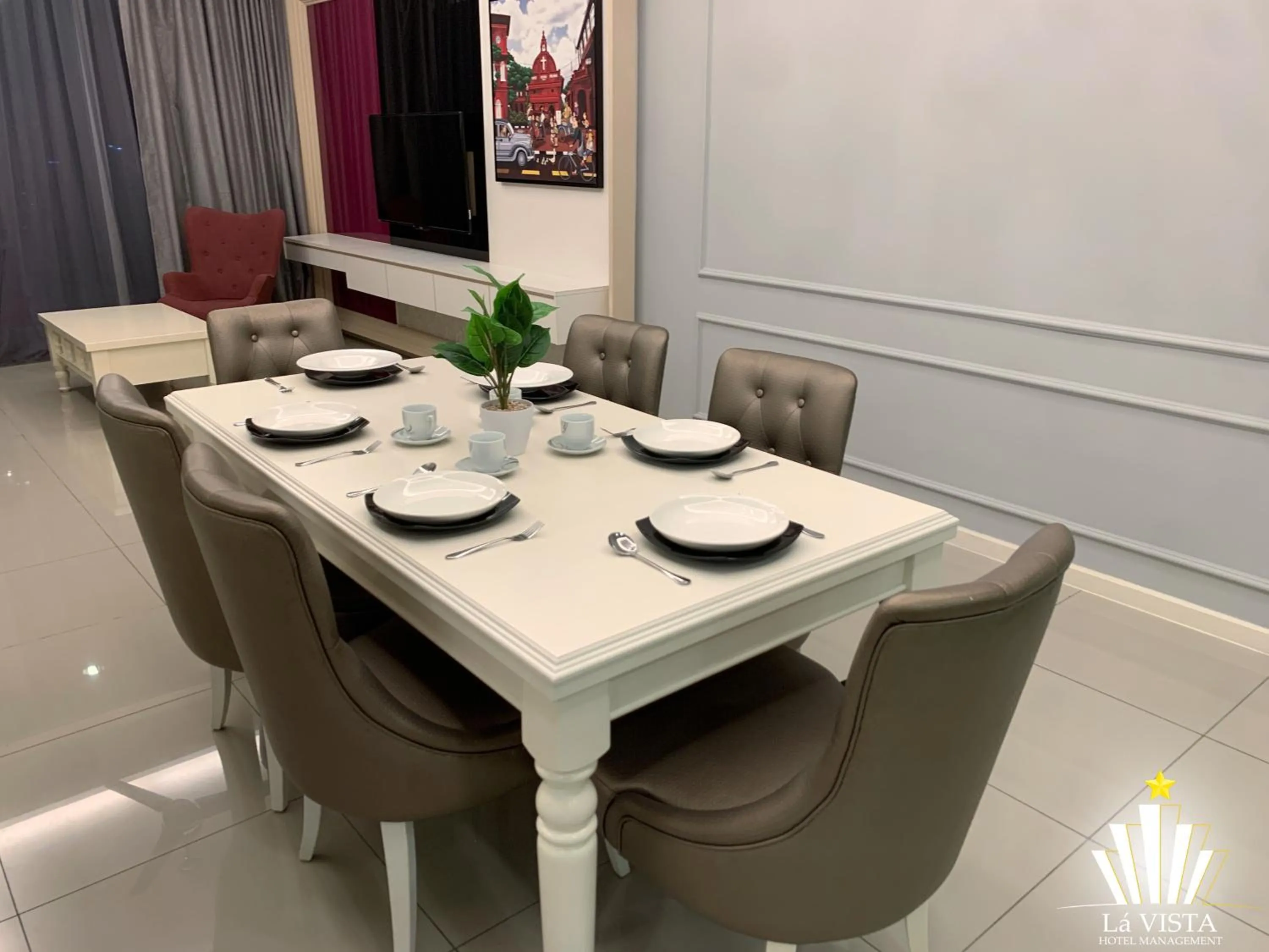 Dining area in The Shore Hotel & Residences By Lá VISTA