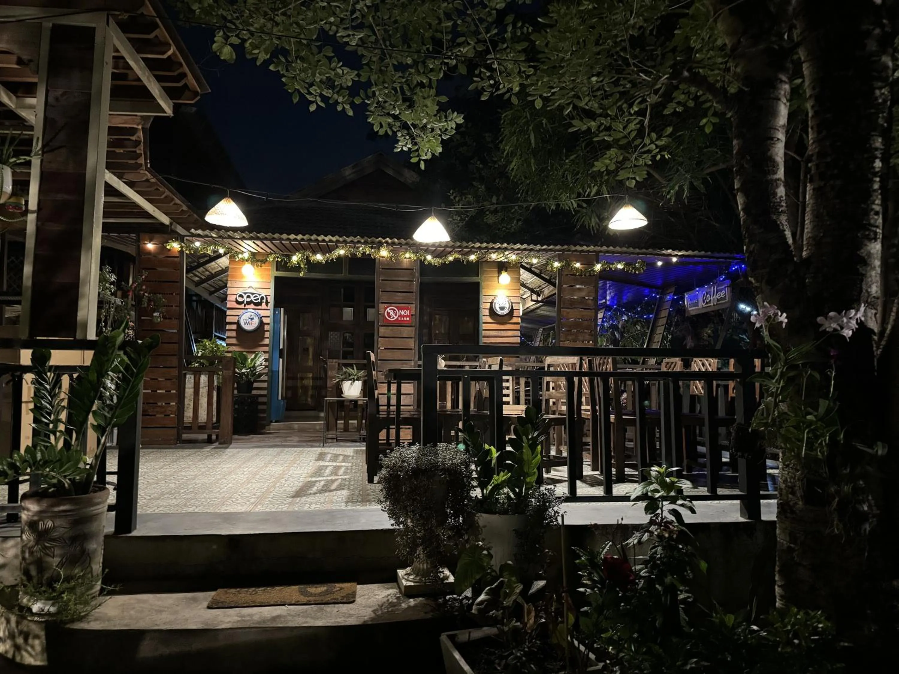 Property building in Chiang Mai Las Orquideas Resort