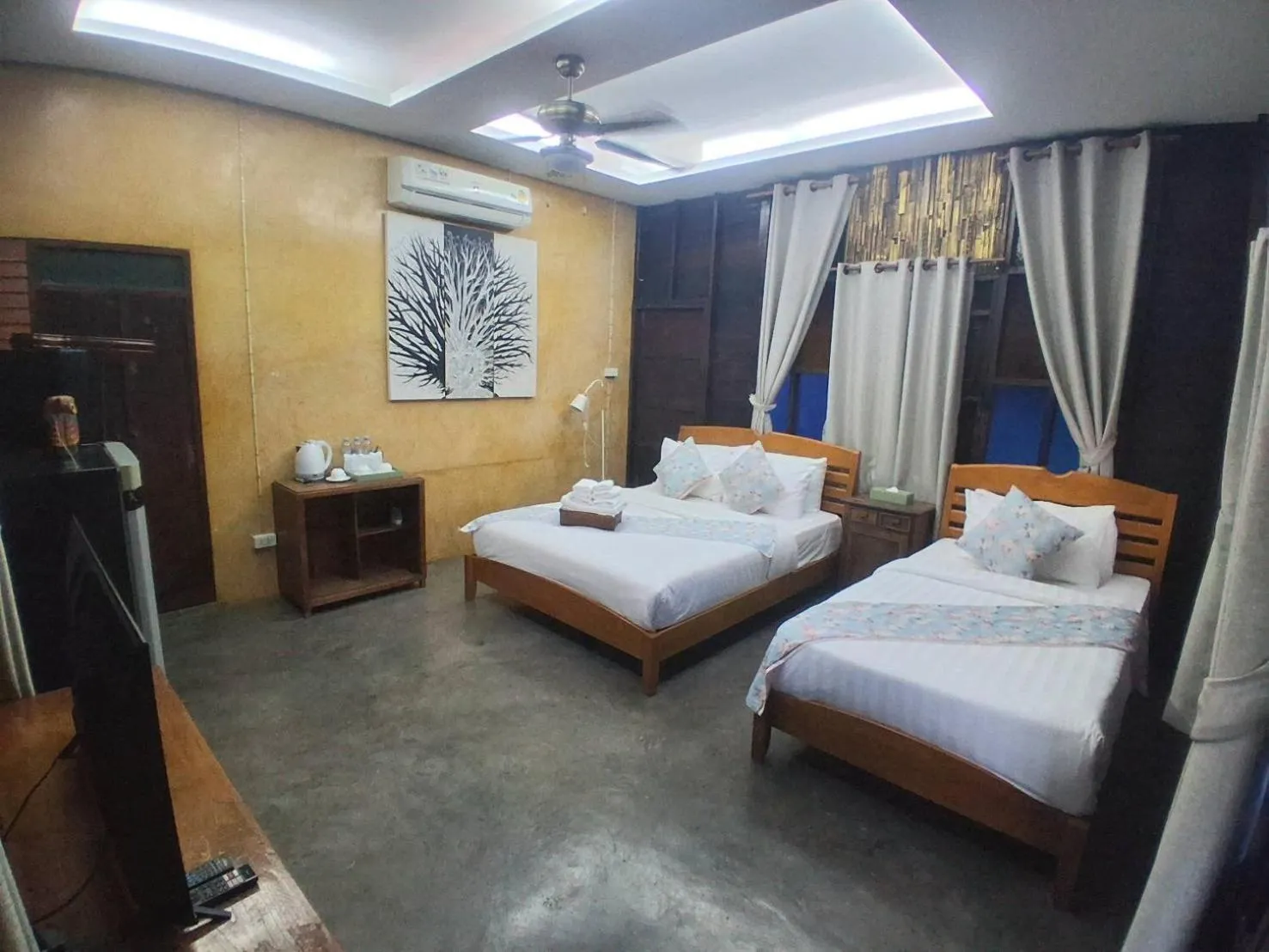 Photo of the whole room, Bed in Teewana Resort Chiang Mai
