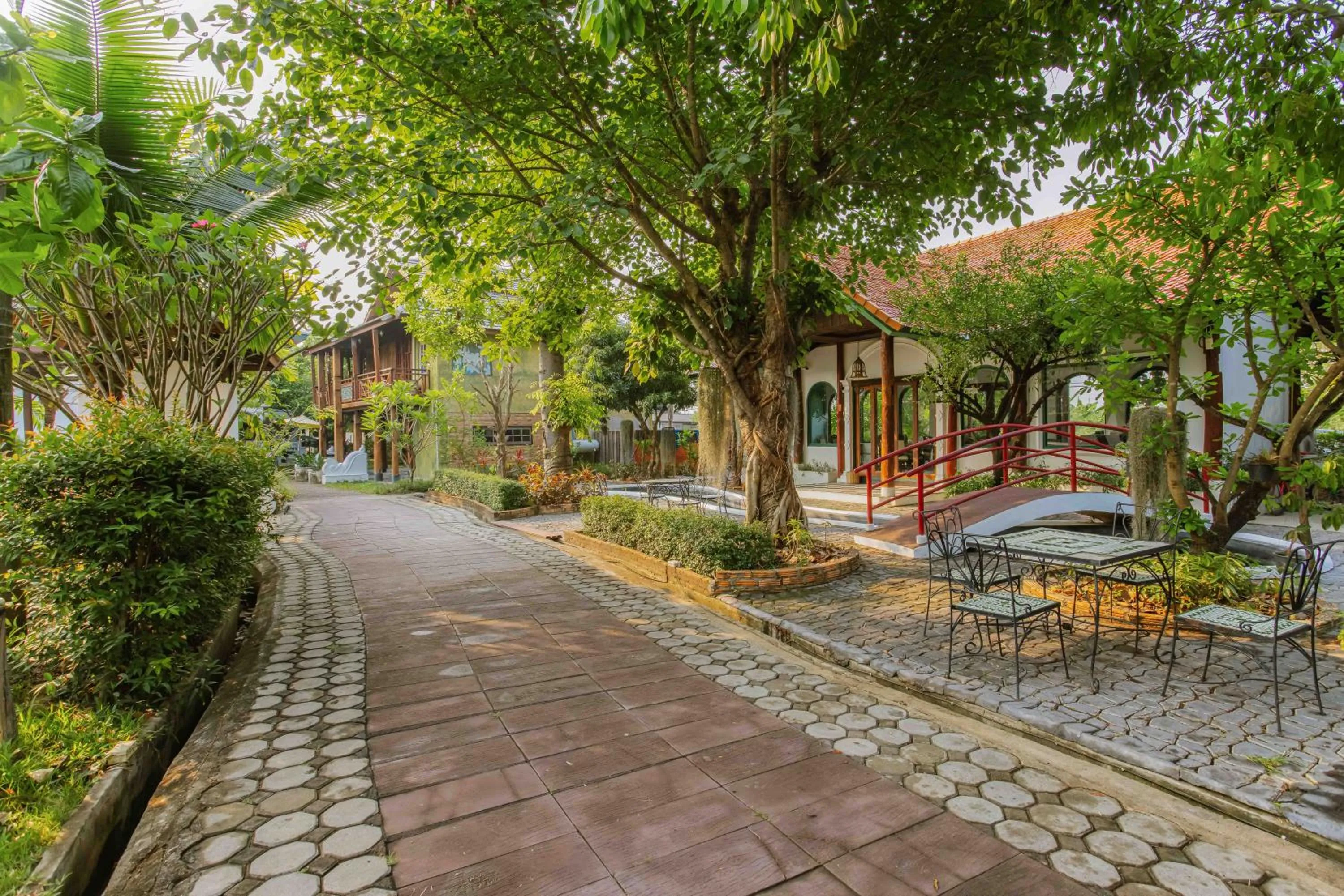 Garden in Chiang Mai Las Orquideas Resort