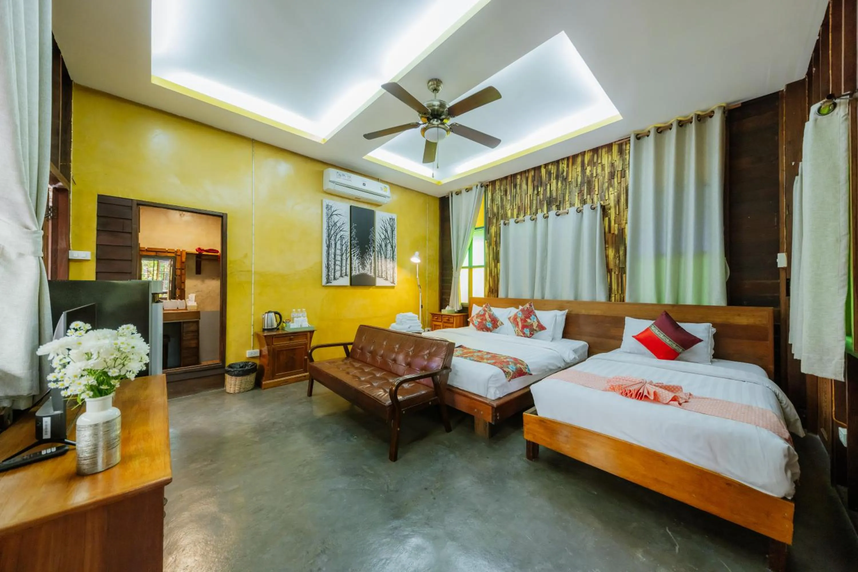 Photo of the whole room, Bed in Teewana Resort Chiang Mai