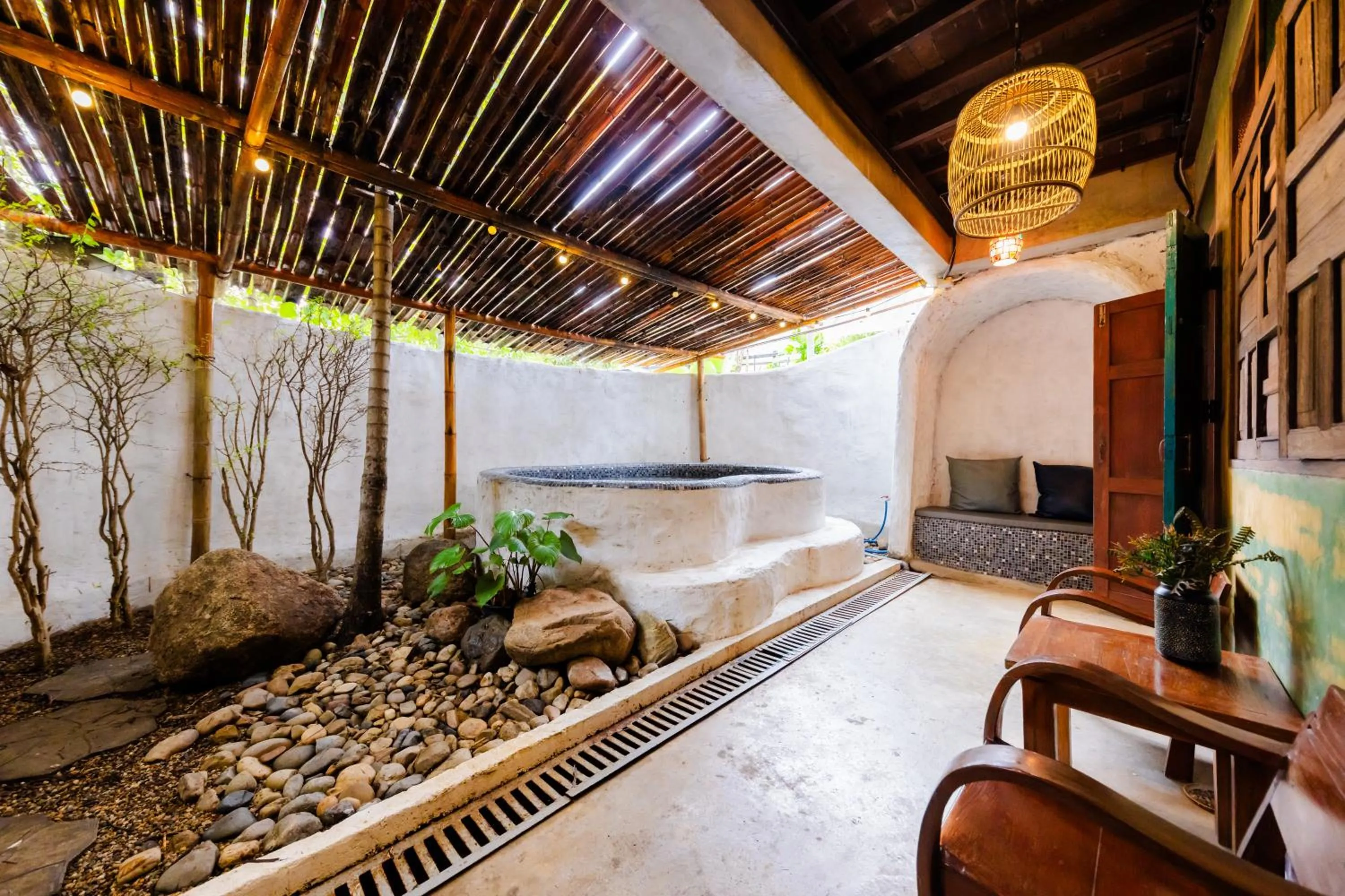 Swimming pool in Teewana Resort Chiang Mai