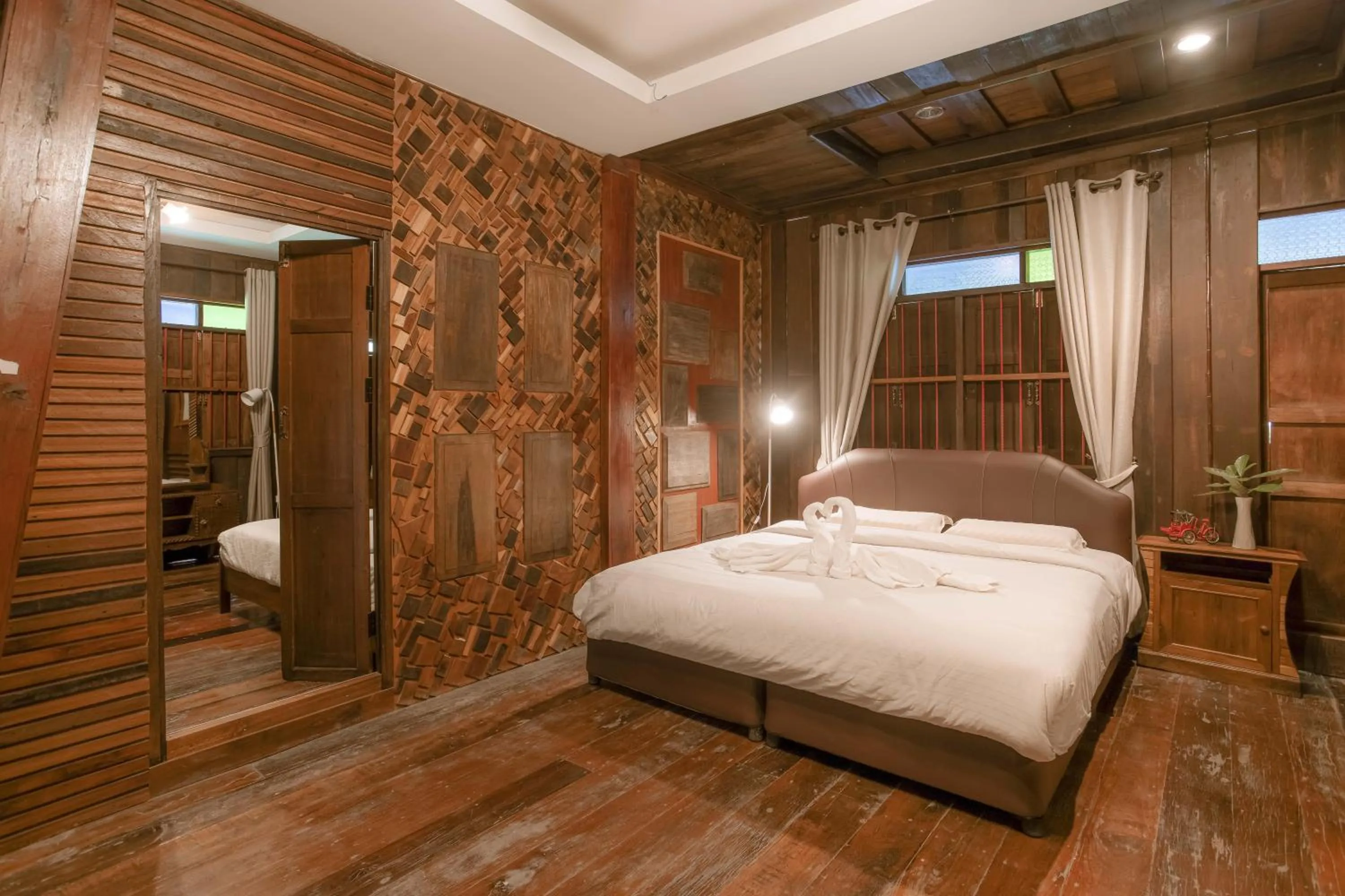 Bathroom, Bed in Chiang Mai Las Orquideas Resort