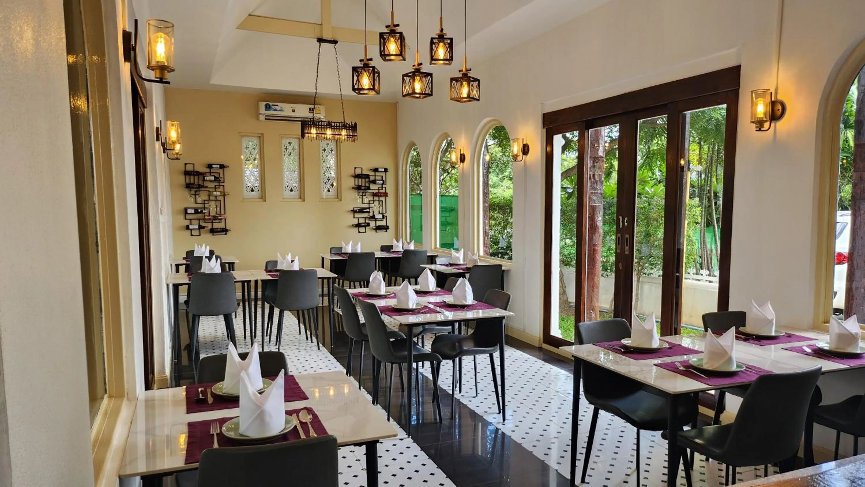 Restaurant/places to eat in Chiang Mai Las Orquideas Resort