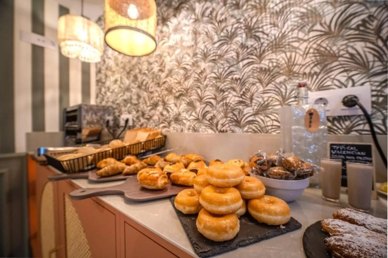 Breakfast in Soho Boutique Turia