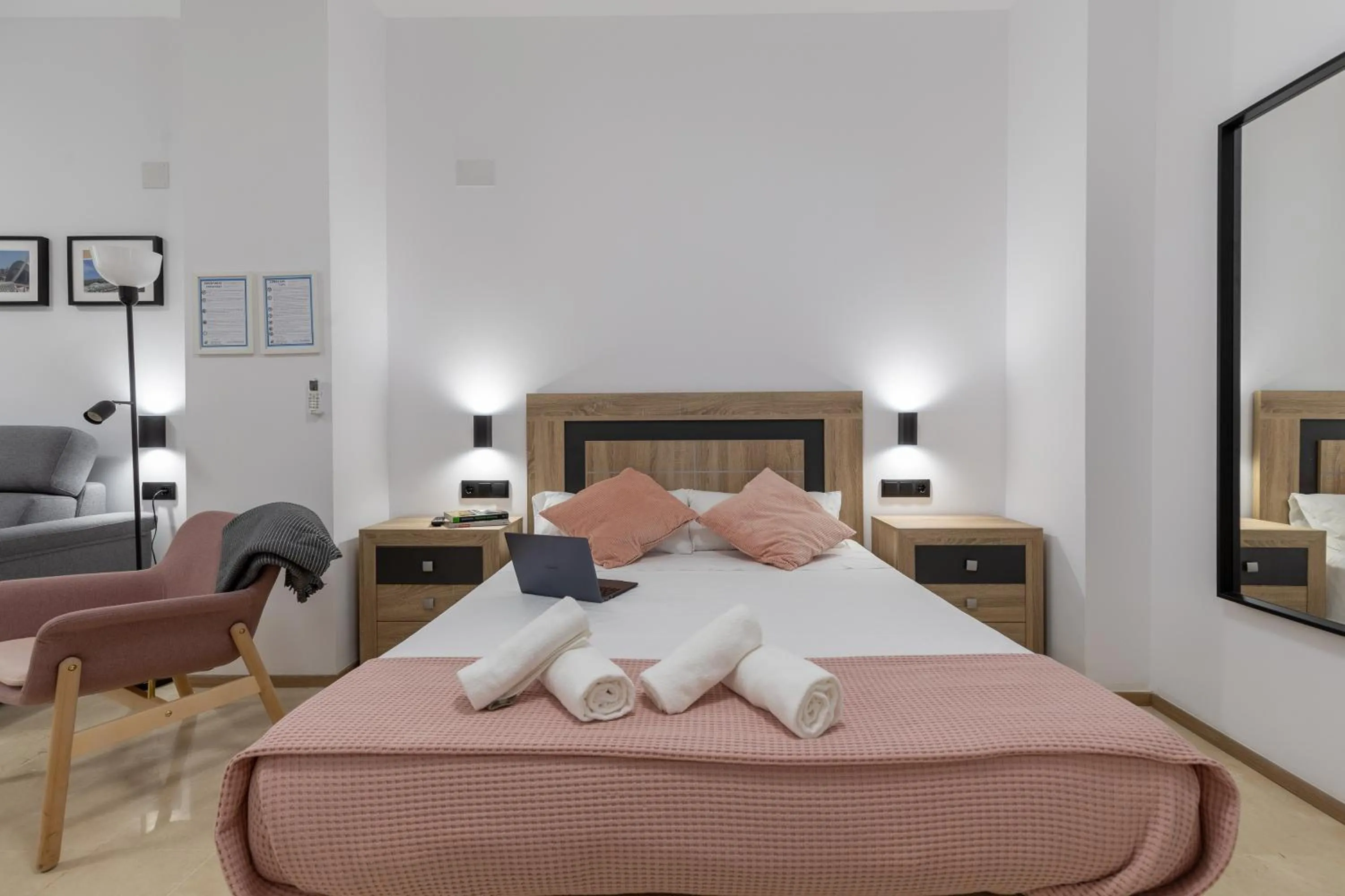 Decorative detail, Bed in Travel Habitat La Marina Real