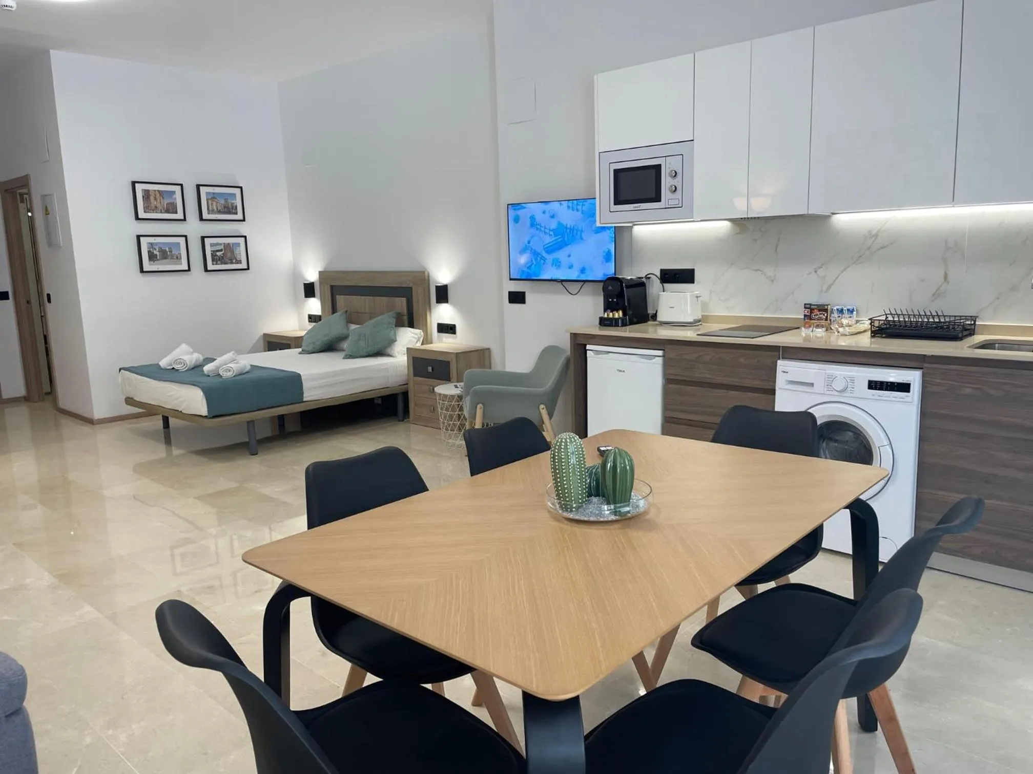 Photo of the whole room in Travel Habitat La Marina Real